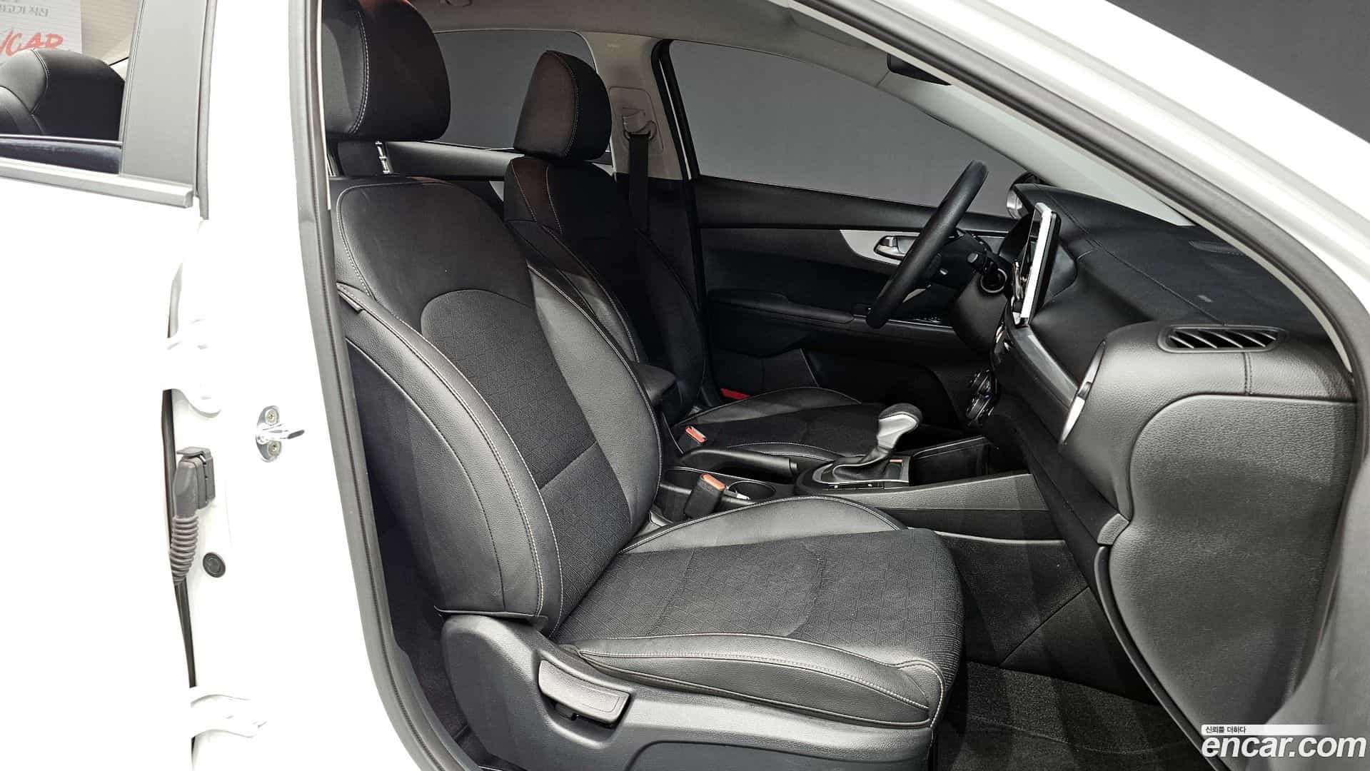 K3 Kia 2022.6-OPTION-015