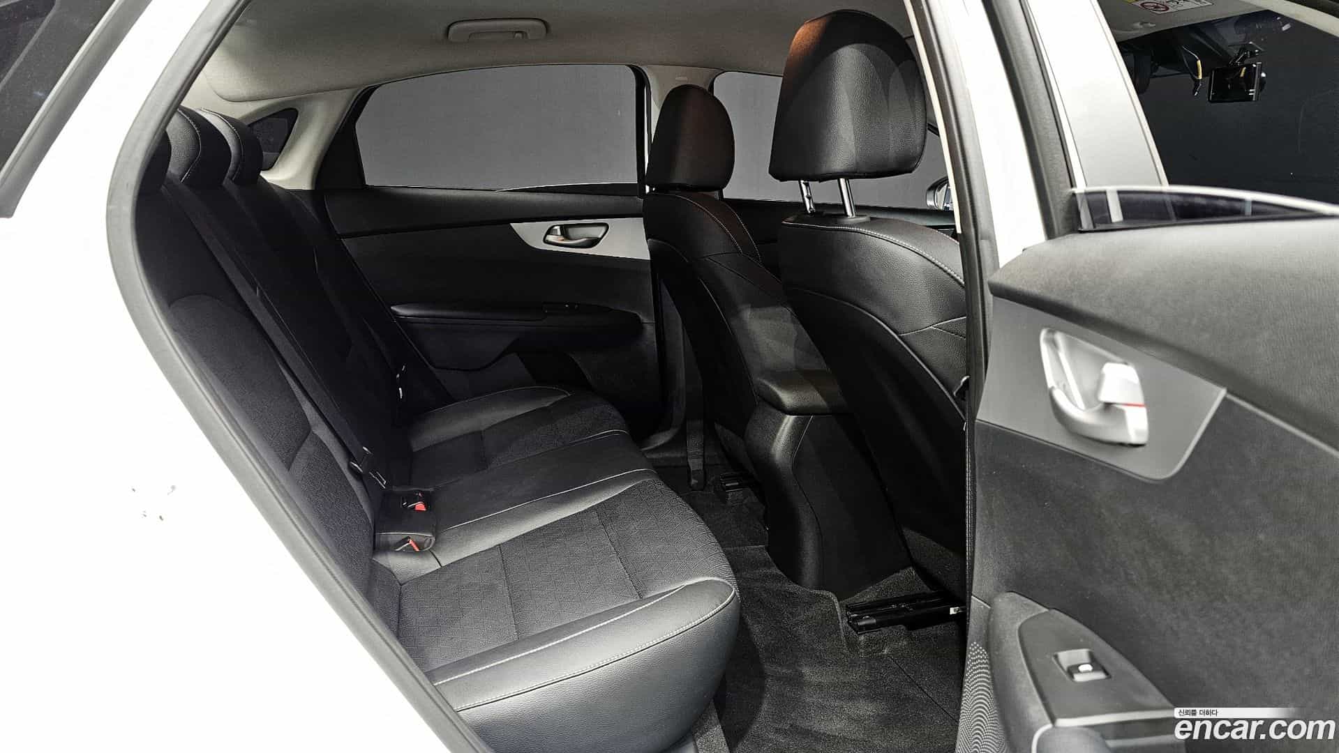 K3 Kia 2022.6-OPTION-016