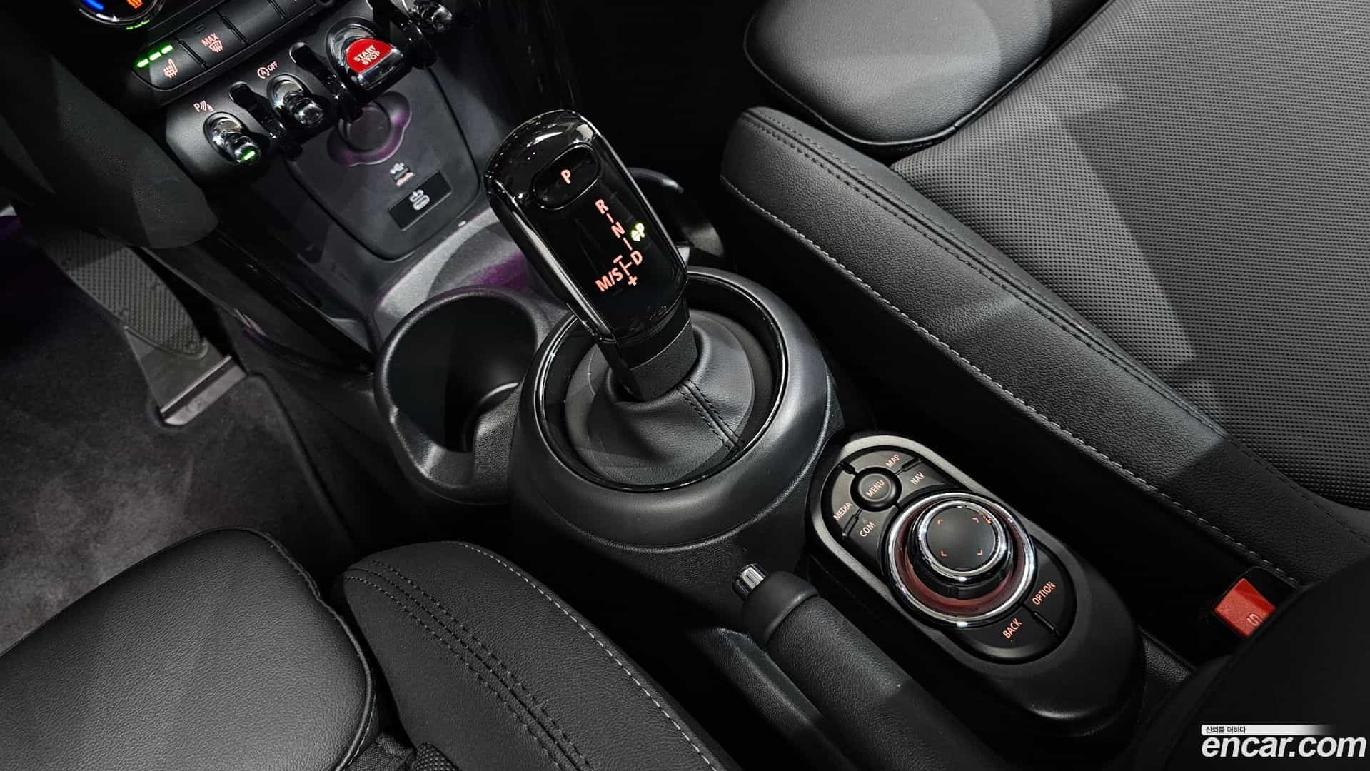 Cooper Mini 2024.4-INNER-009