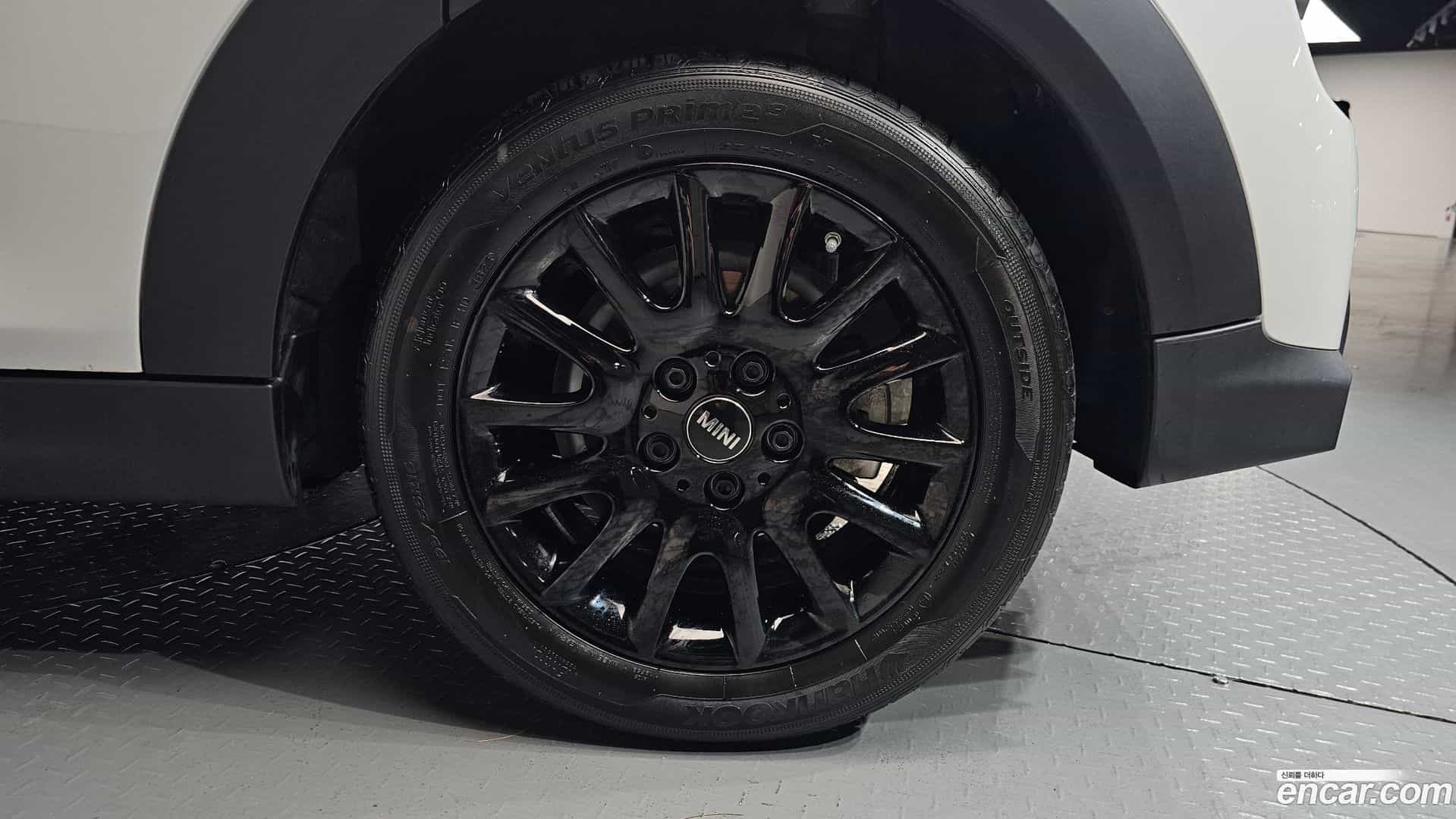 Cooper Mini 2024.4-OUTER-031