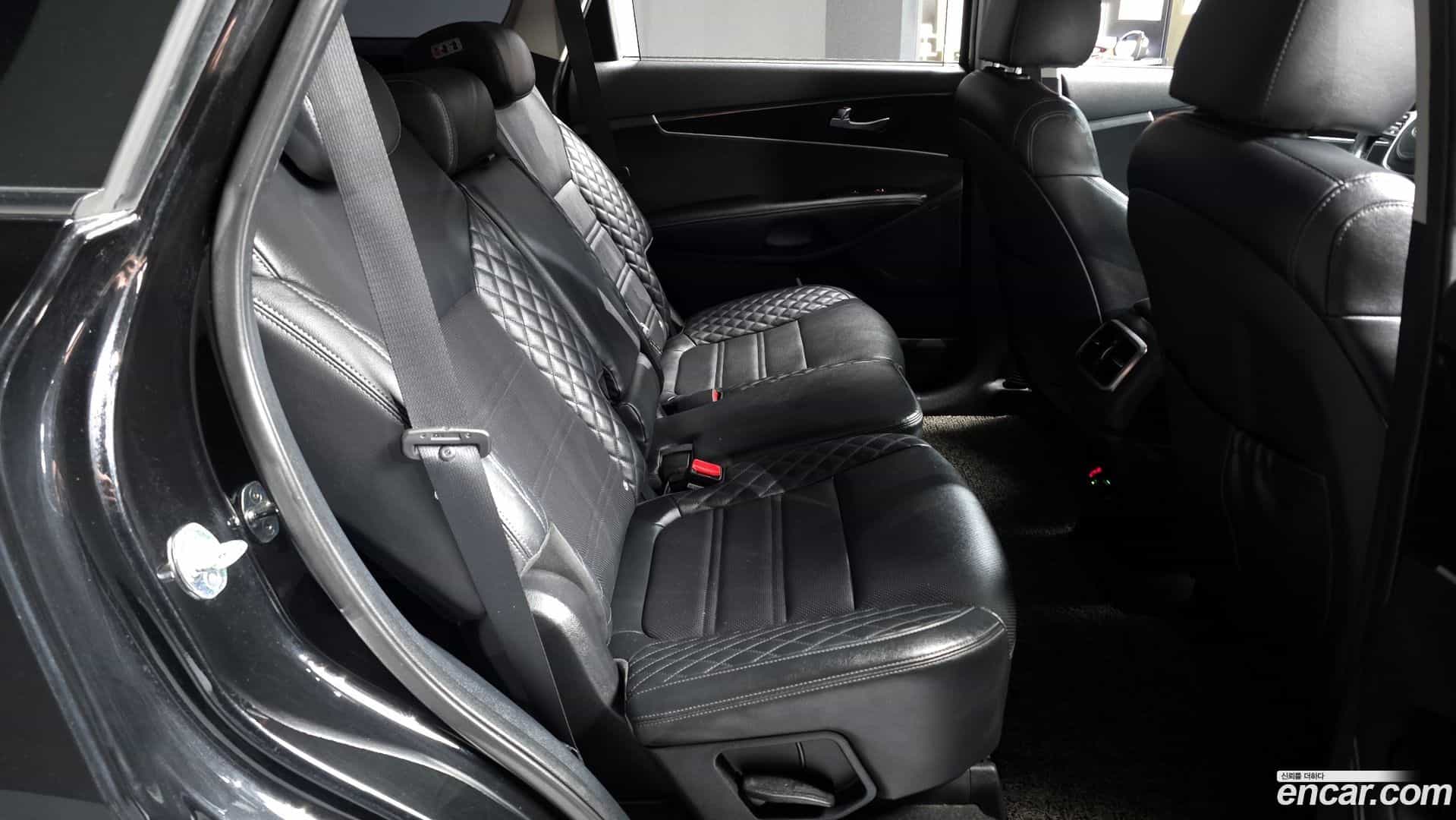 Sorento Kia 2019.4-OPTION-016