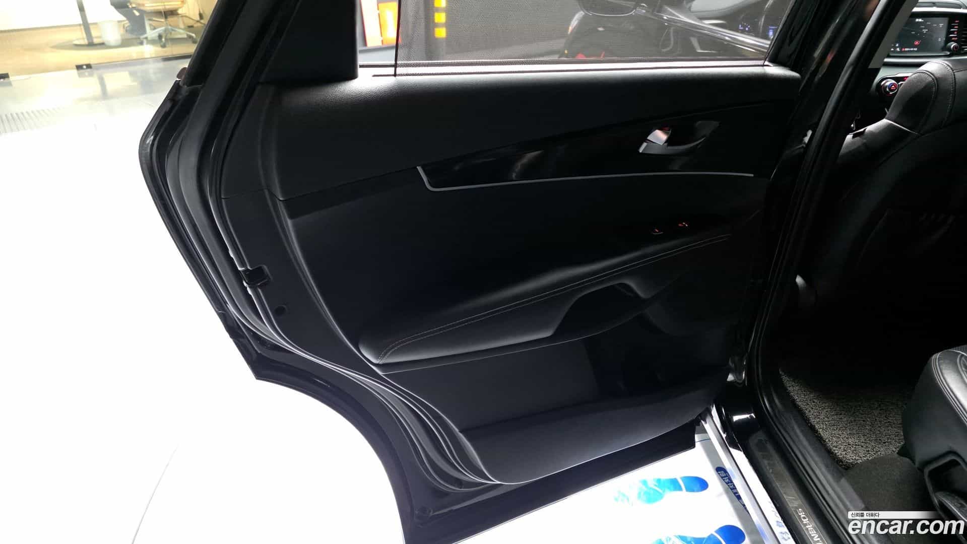 Sorento Kia 2019.4-INNER-035