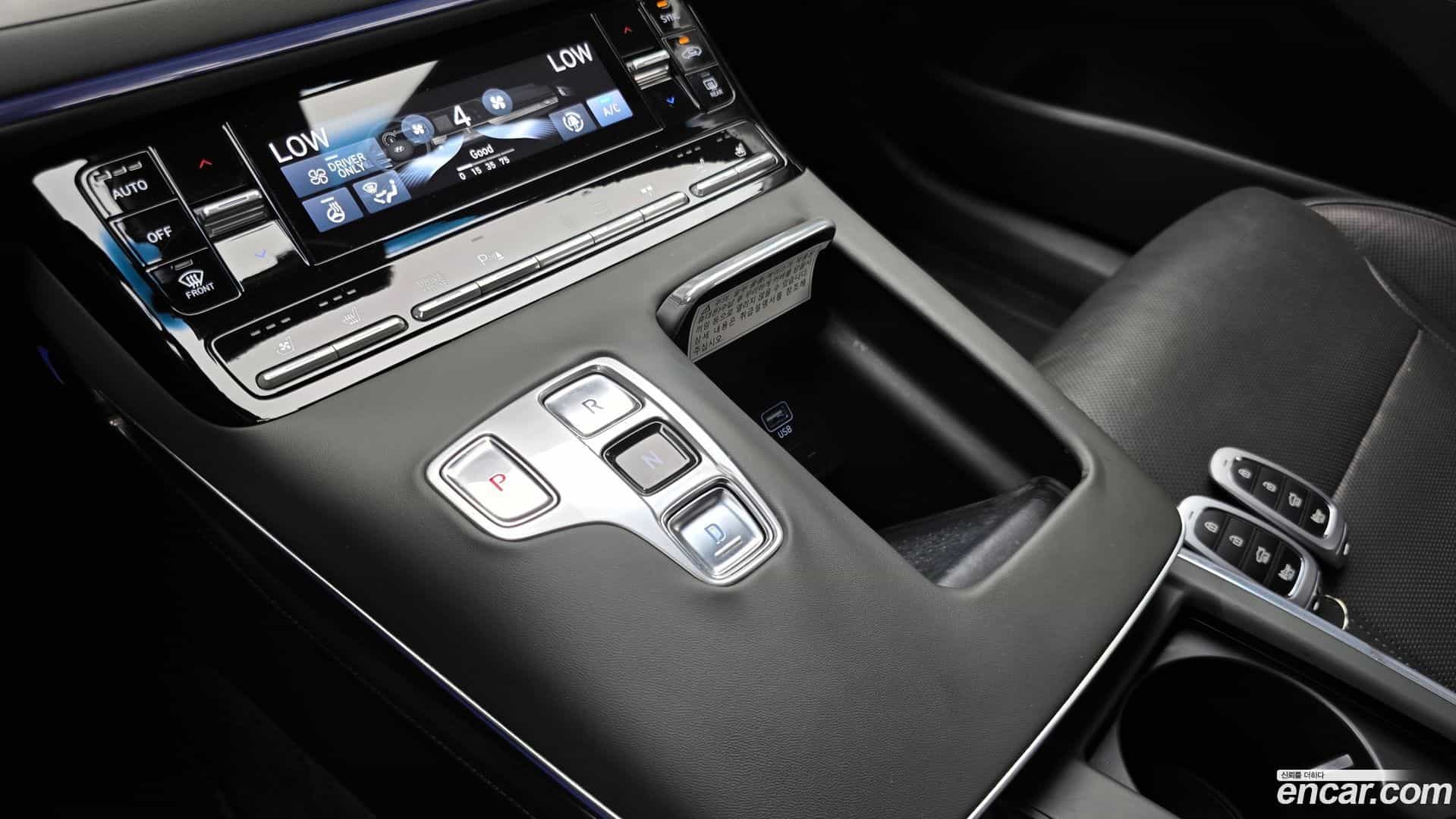 Grandeur Hyundai 2020.2-INNER-009