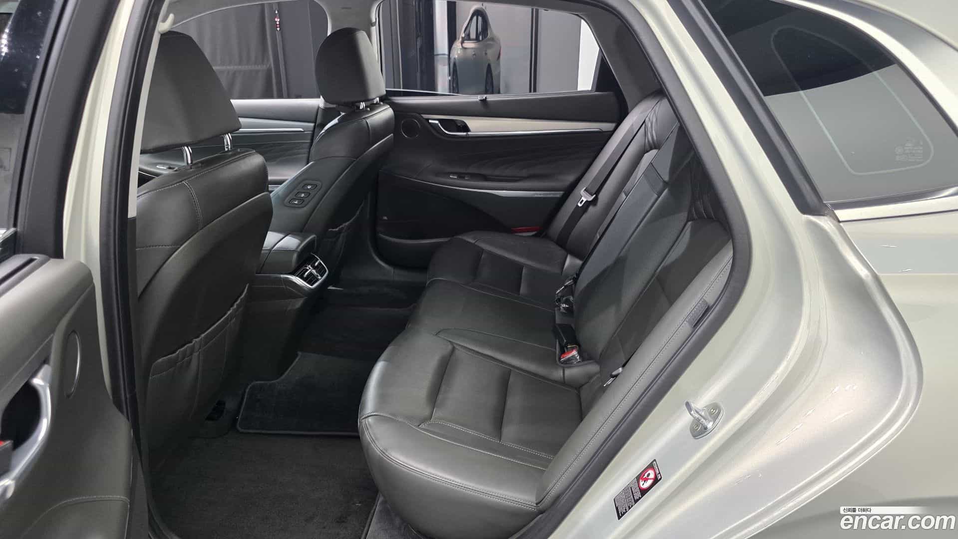Grandeur Hyundai 2020.2-OPTION-016