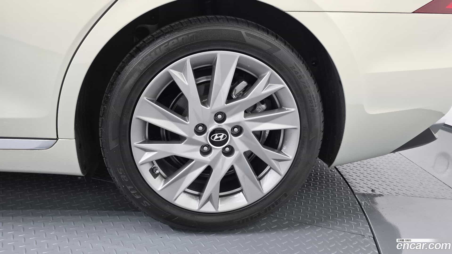 Grandeur Hyundai 2020.2-OUTER-031