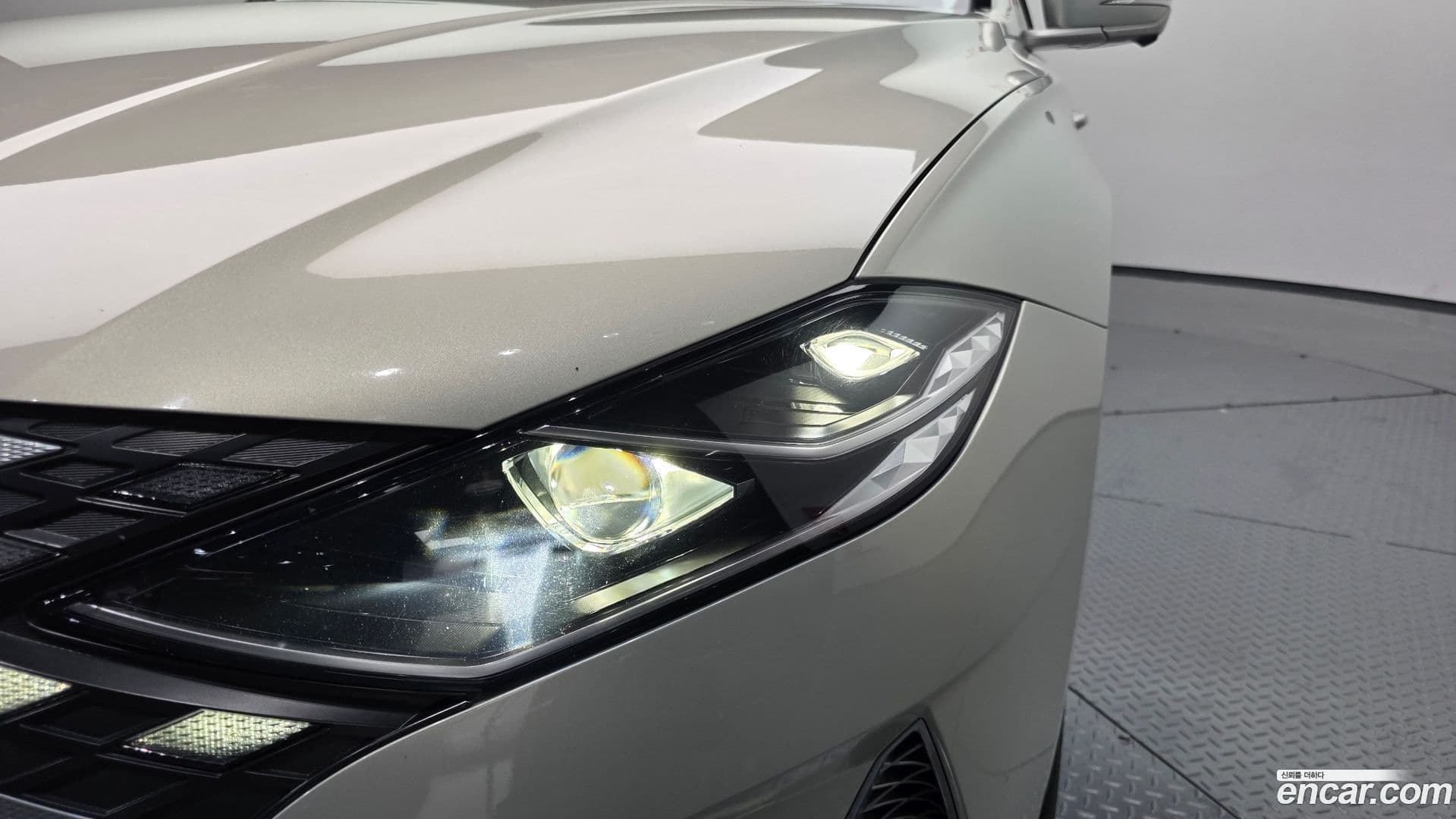Main__Slider__Photo:Grandeur Hyundai 2020.2-21