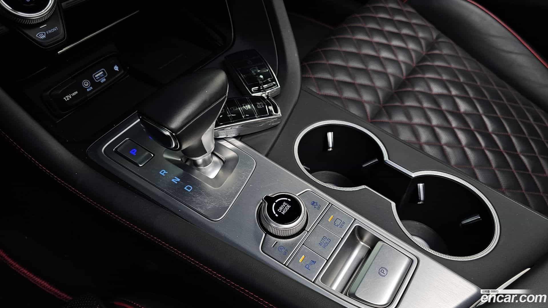 G70 Genesis 2019.1-INNER-009