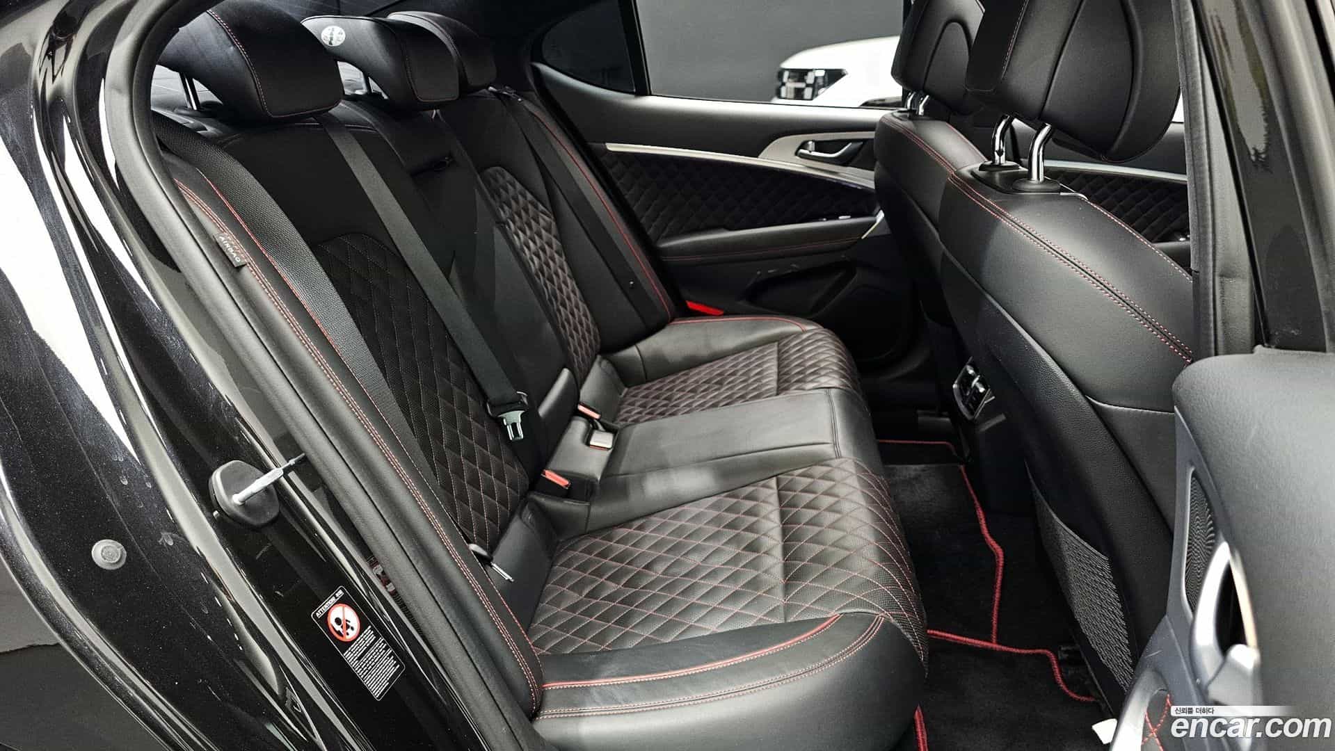 G70 Genesis 2019.1-INNER-010
