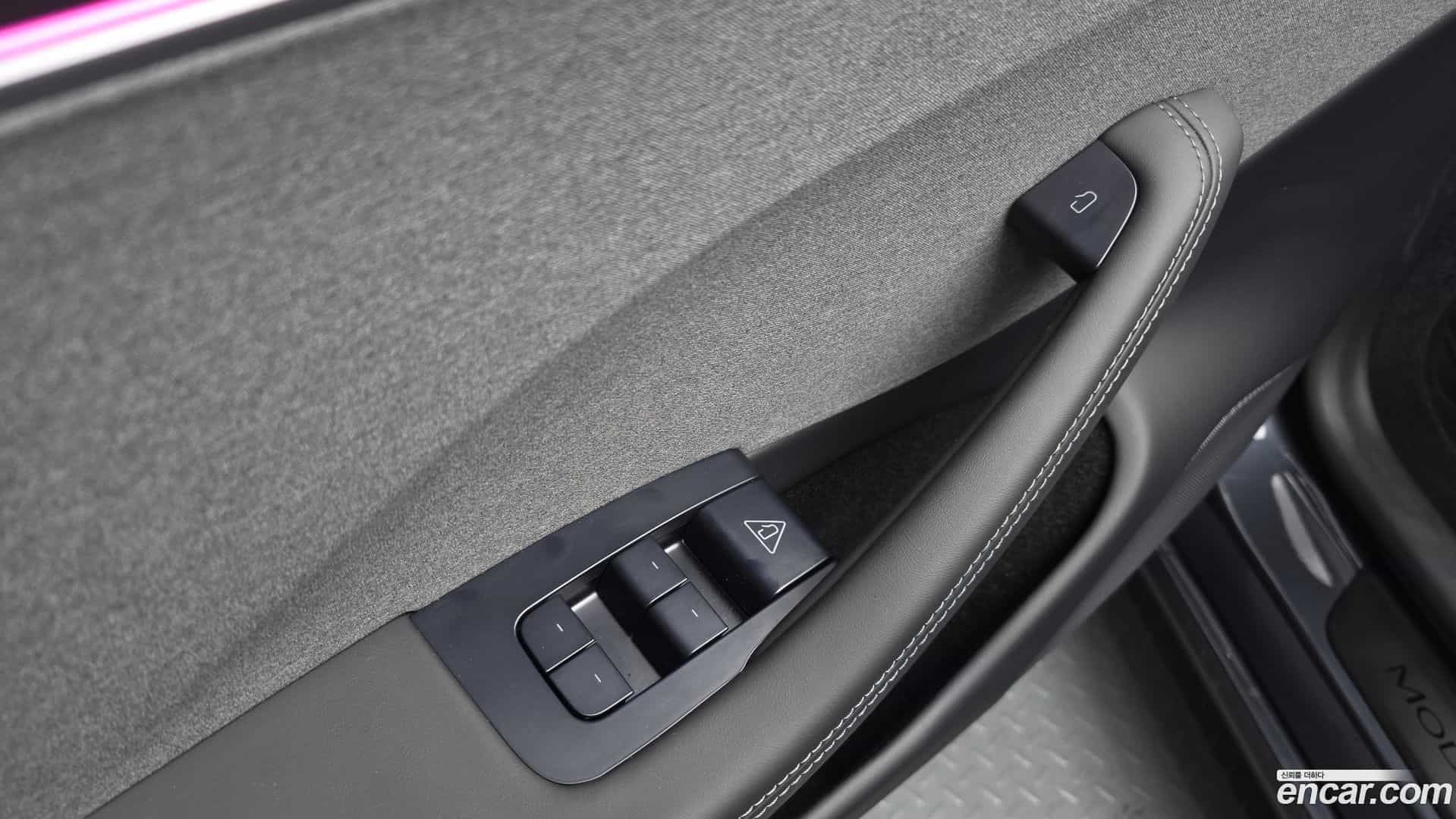 Model 3 Tesla 2025.7-OPTION-042