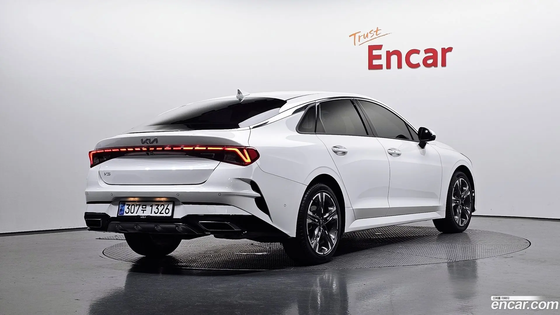 Main__Slider__Photo:K5 Kia 2023.6-1