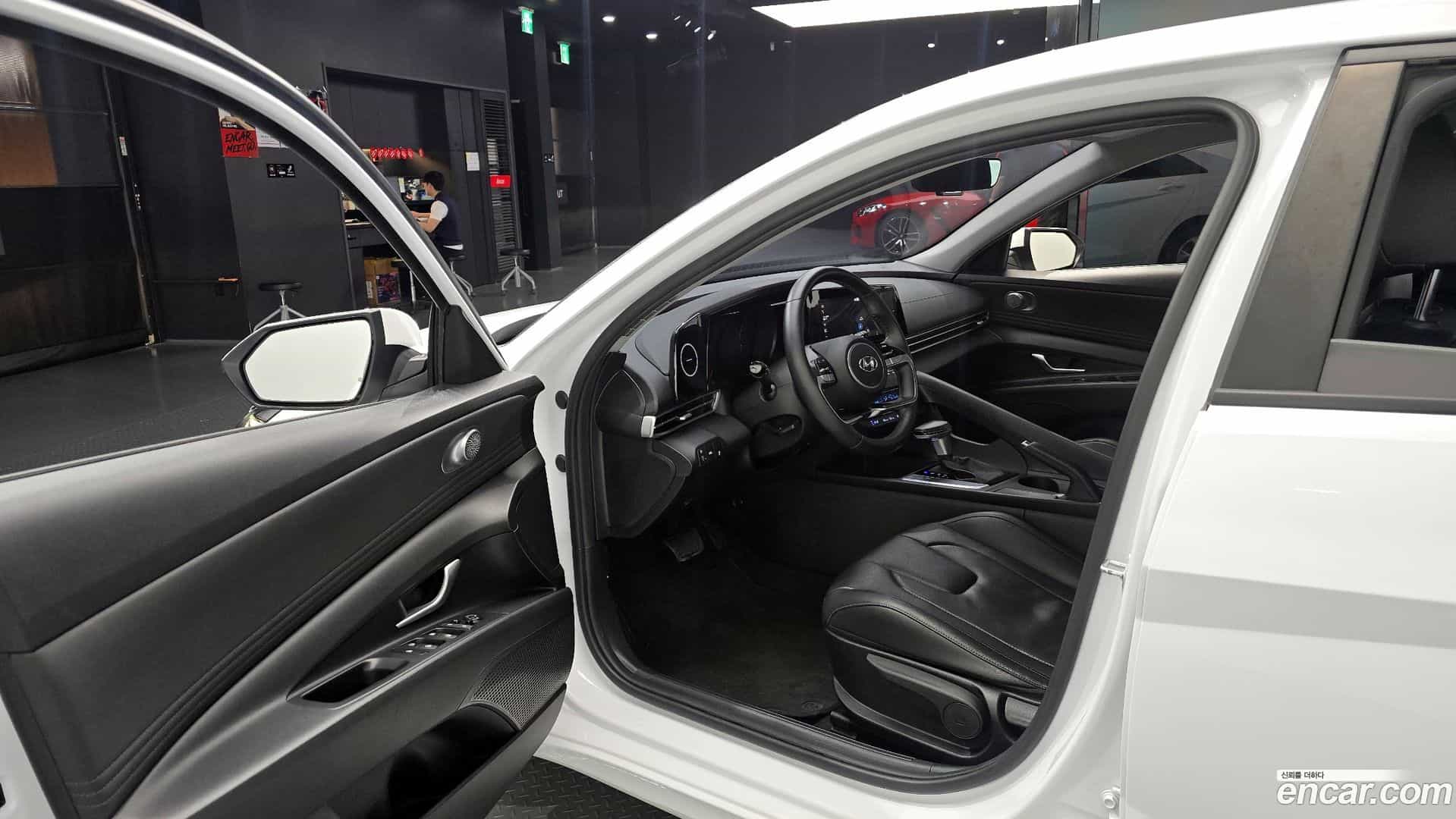 AVANTE Hyundai 2021.4-INNER-010
