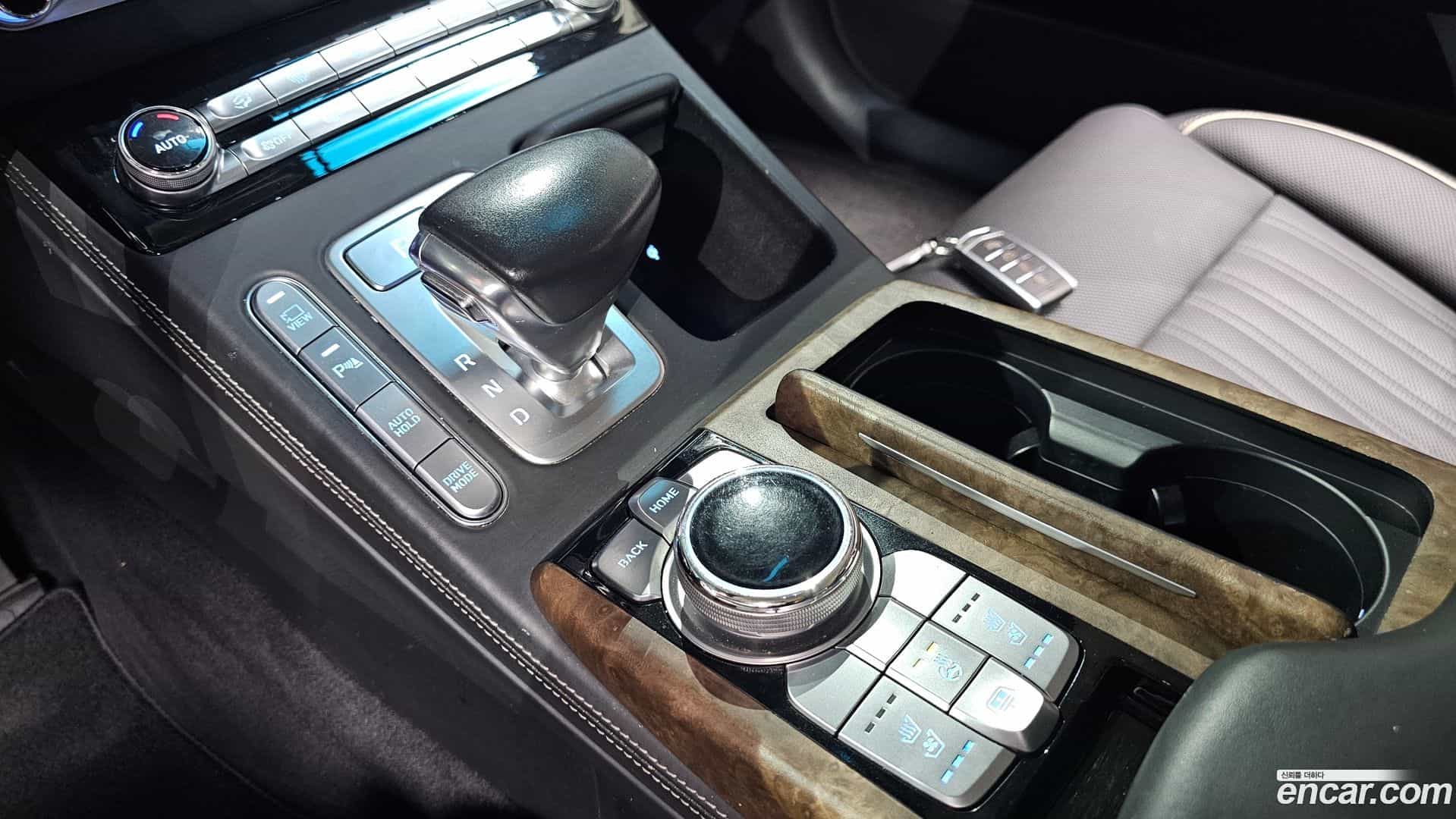 G90 Genesis 2019.3-INNER-009