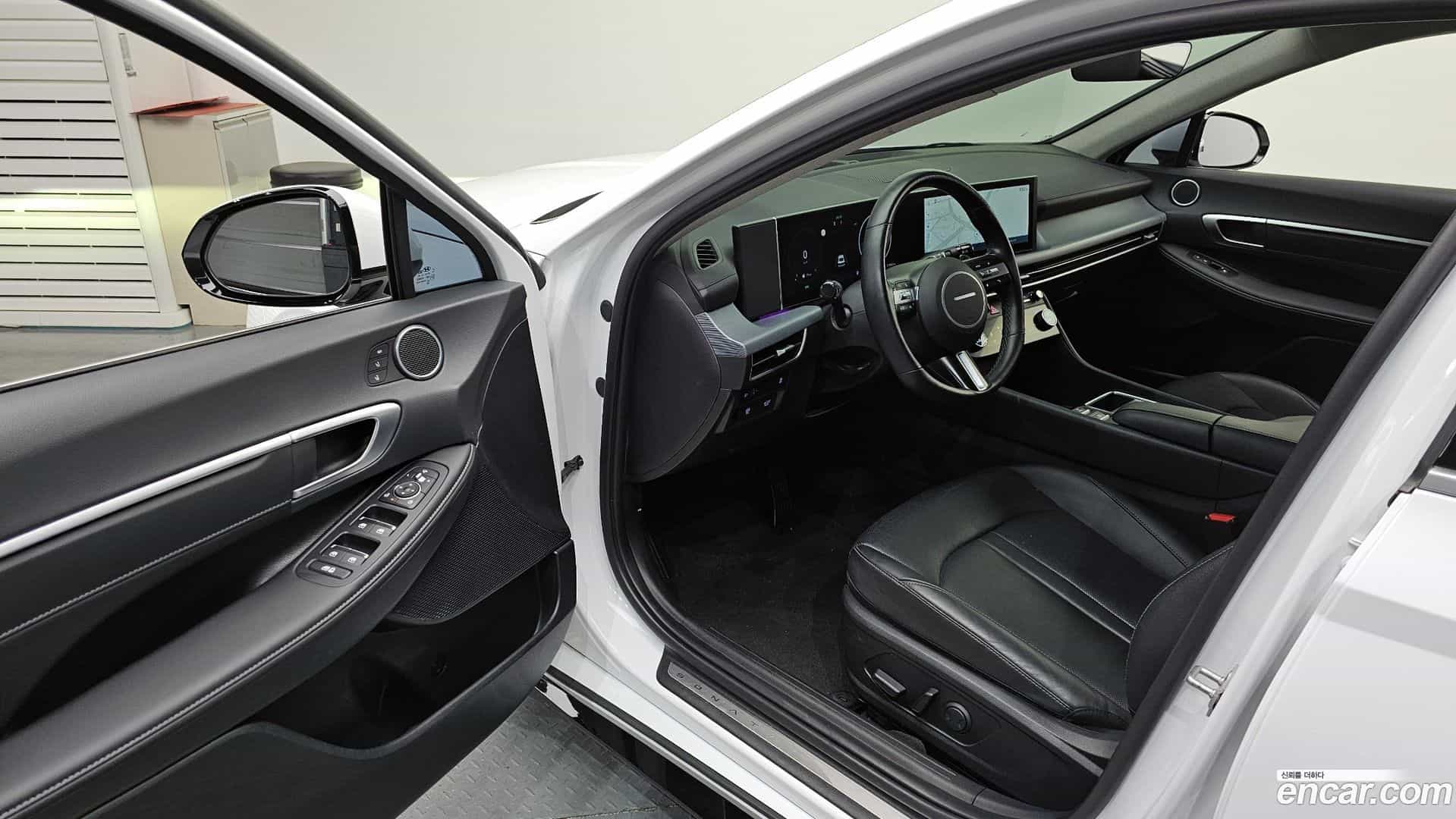 Sonata Hyundai 2023.10-INNER-010