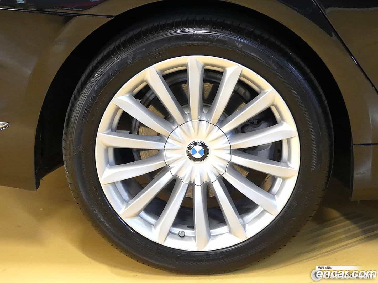 7-Series BMW 2016.4-OUTER-005