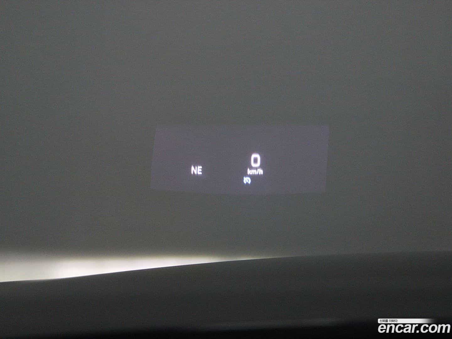 E-Class Mercedes-Benz 2018.11-OPTION-023
