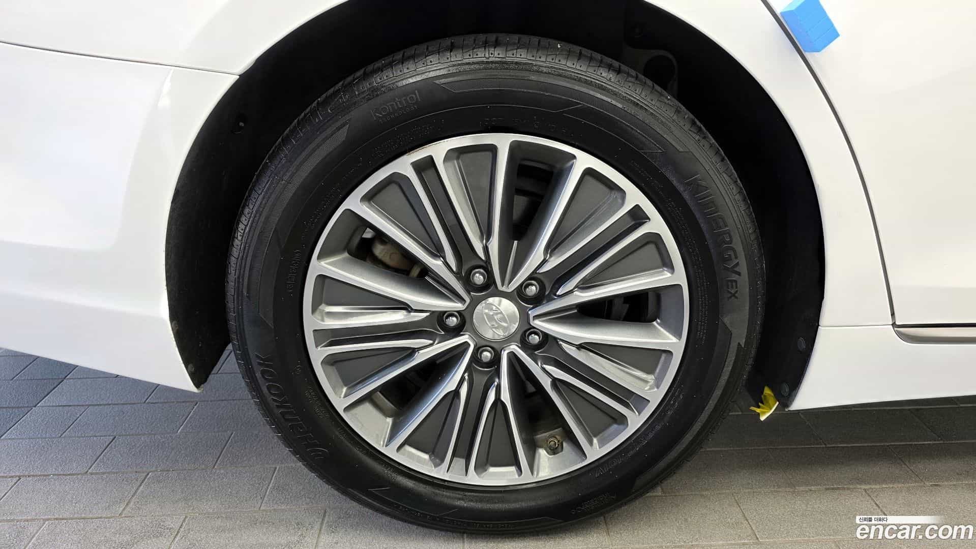 Grandeur Hyundai 2018.9-OUTER-005