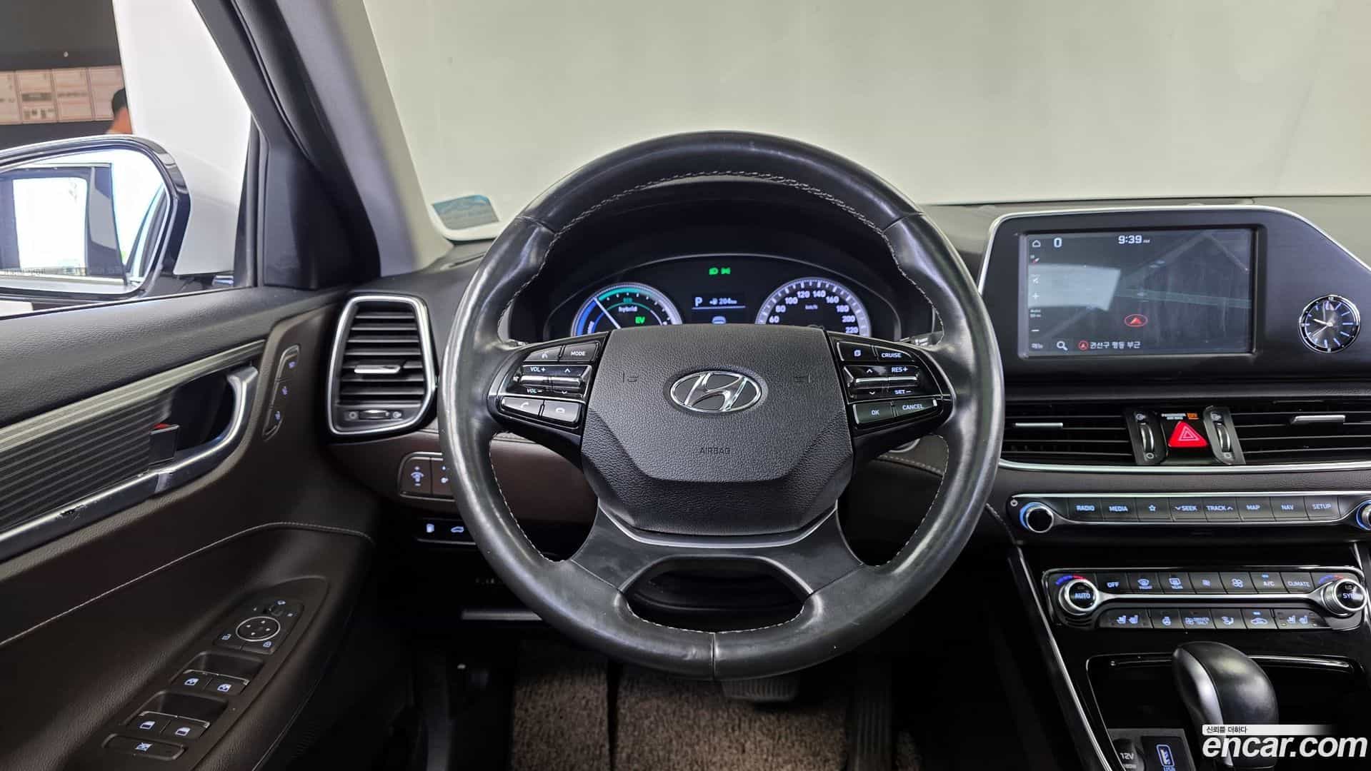 Grandeur Hyundai 2018.9-OPTION-017