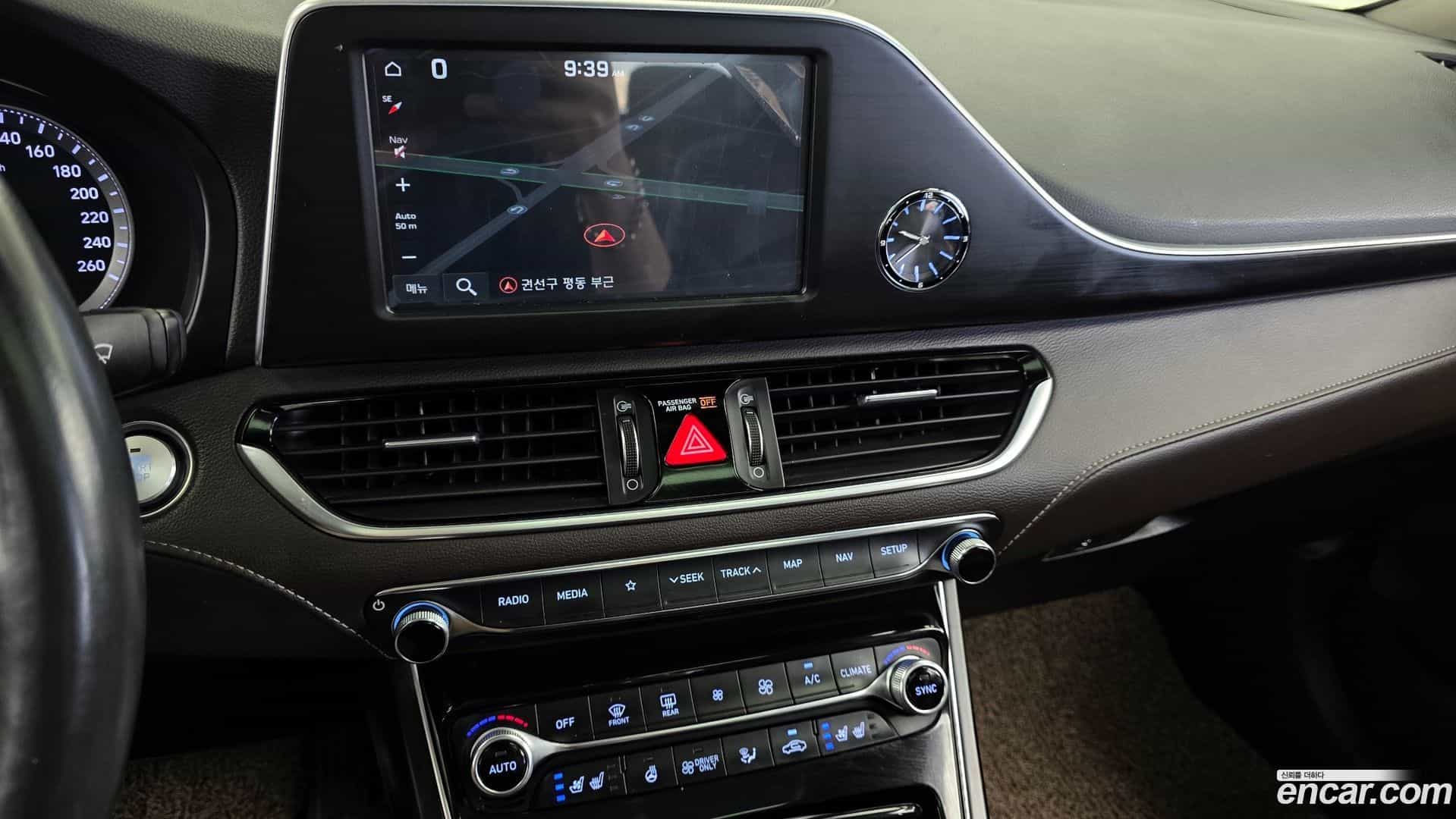 Grandeur Hyundai 2018.9-OPTION-018