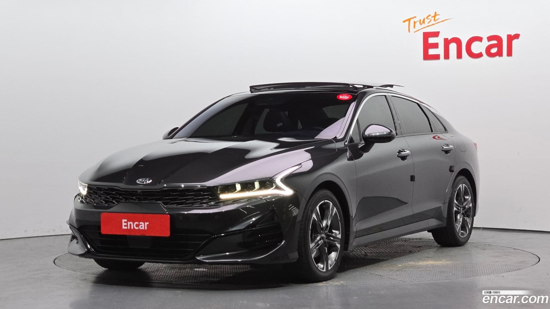 Main__Slider__Photo:K5 Kia 2020.1-0