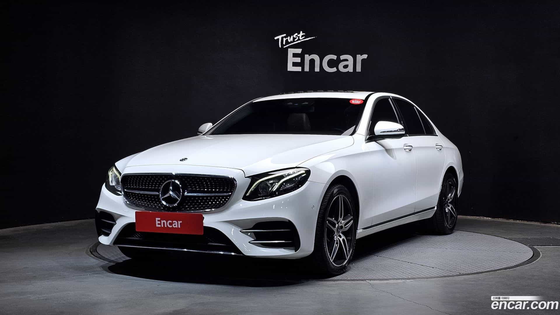 E-Class Mercedes-Benz 2018.2-OUTER-001