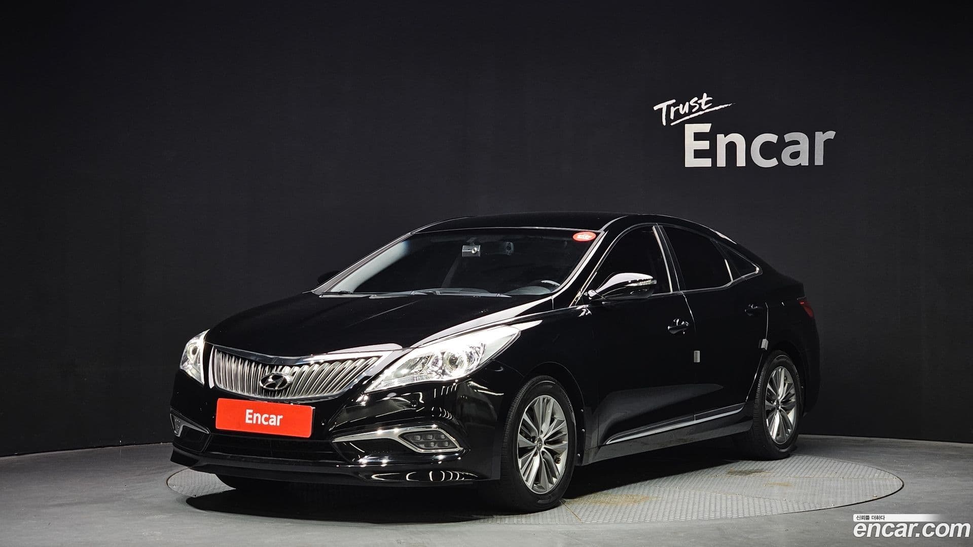 Main__Slider__Photo:Grandeur Hyundai 2015.8-0