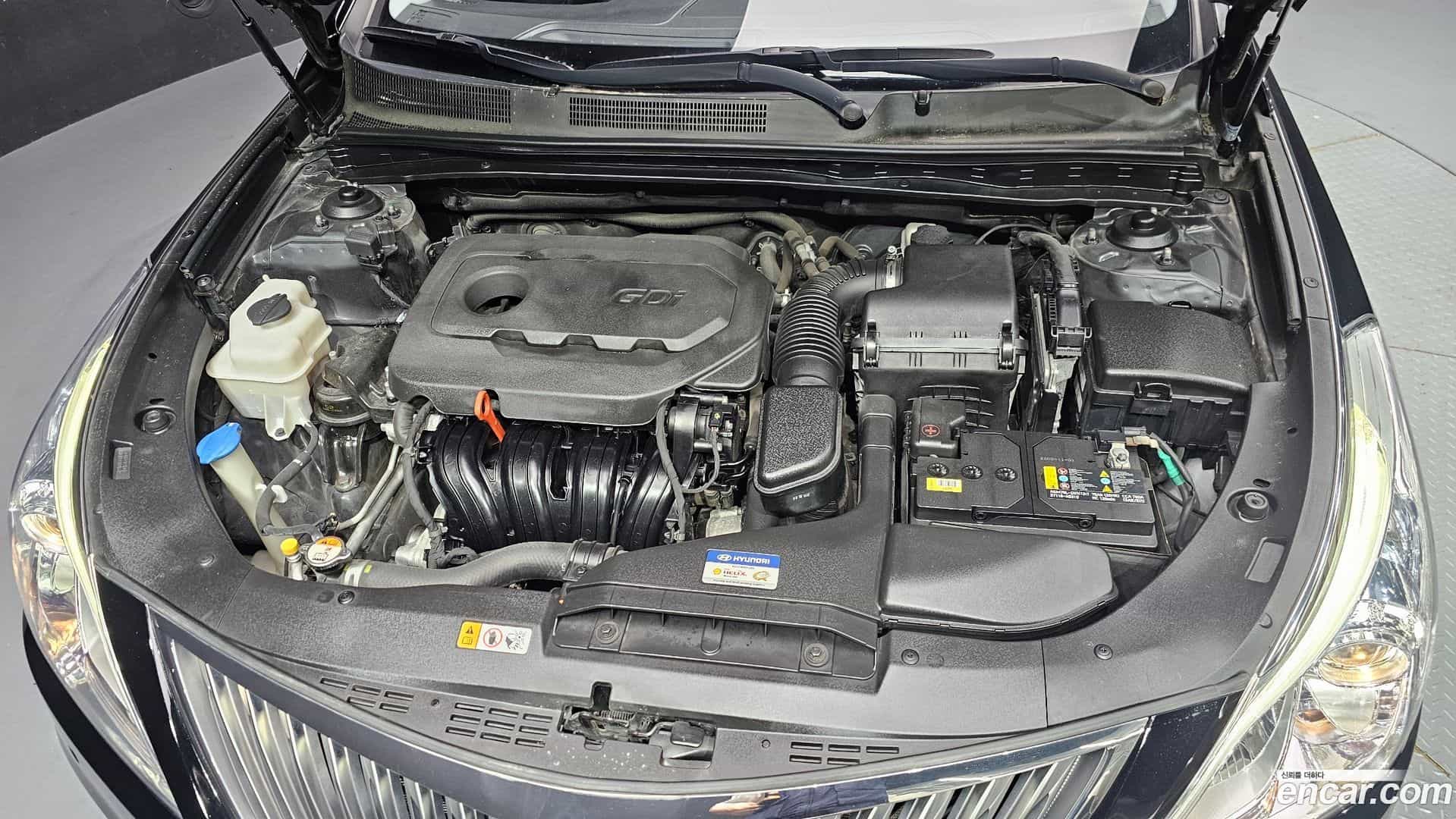 Grandeur Hyundai 2015.8-OUTER-006