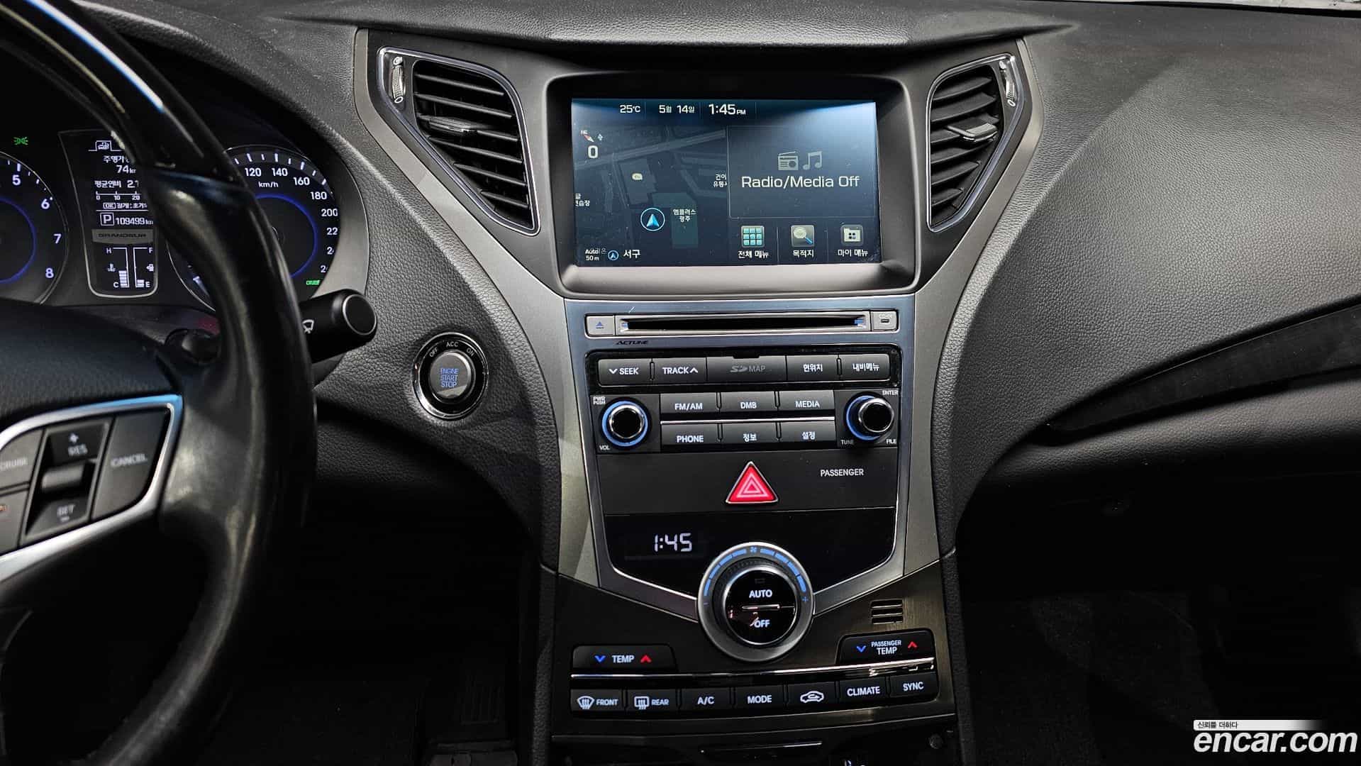Grandeur Hyundai 2015.8-OPTION-018
