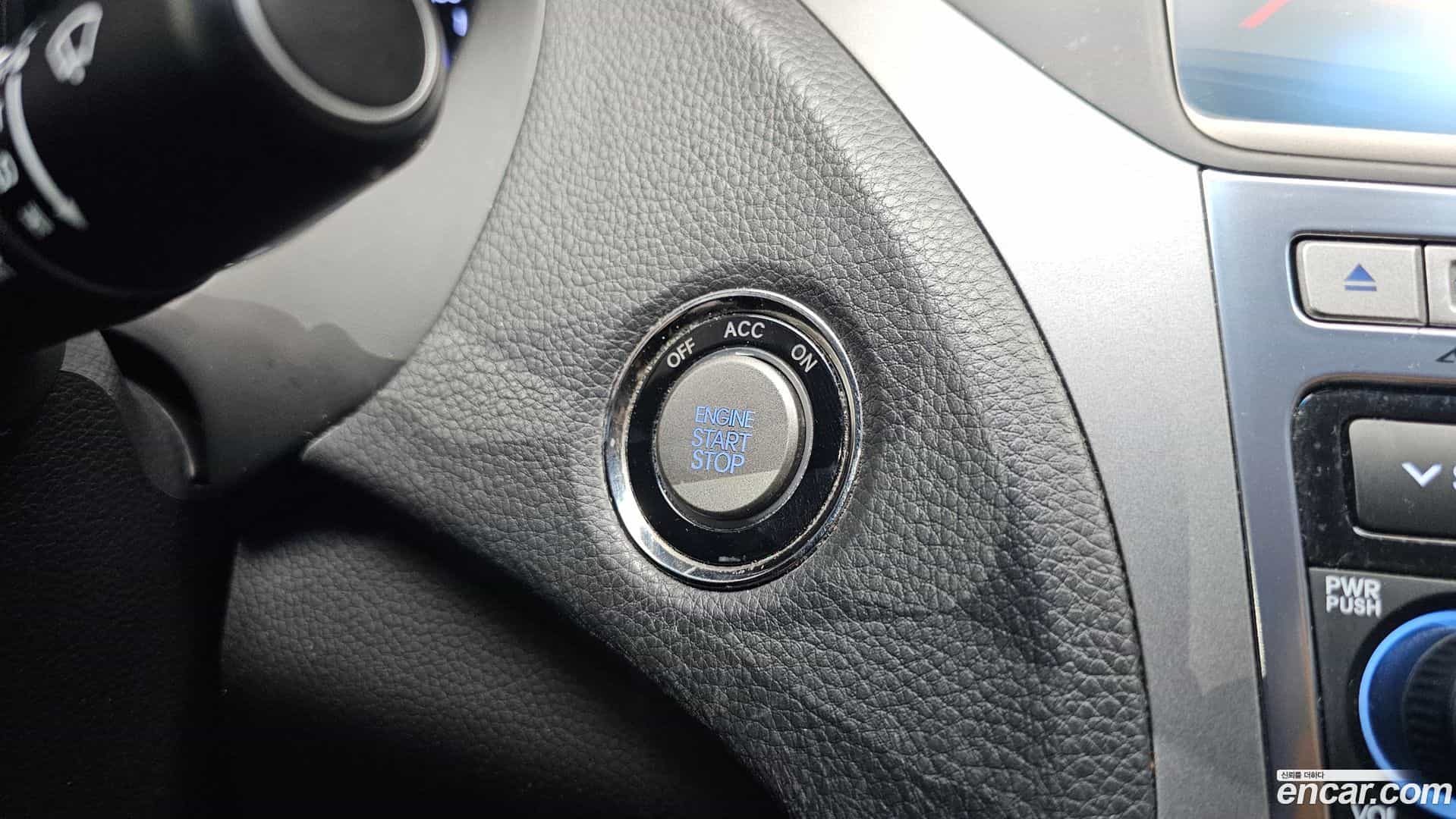 Grandeur Hyundai 2015.8-OPTION-023