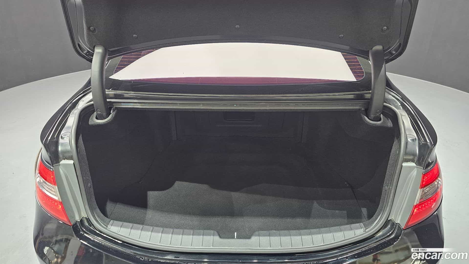 Grandeur Hyundai 2015.8-OPTION-040