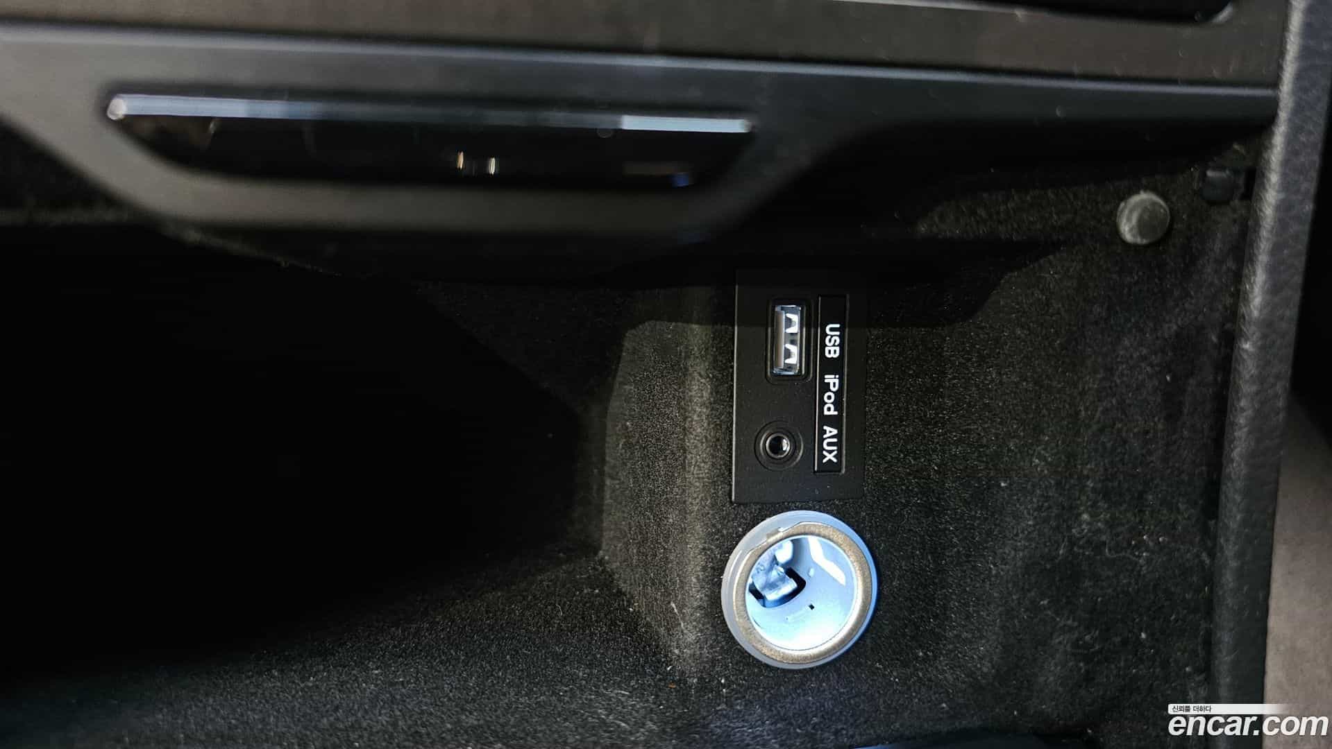 Grandeur Hyundai 2015.8-OPTION-044