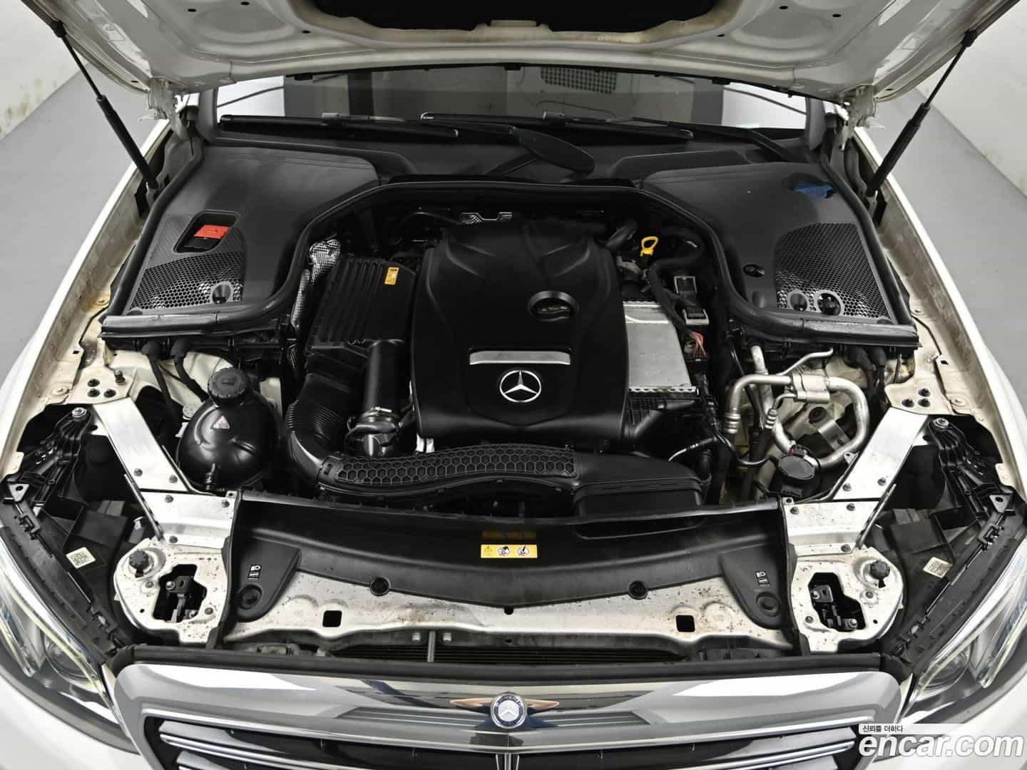 E-Class Mercedes-Benz 2016.7-OUTER-006
