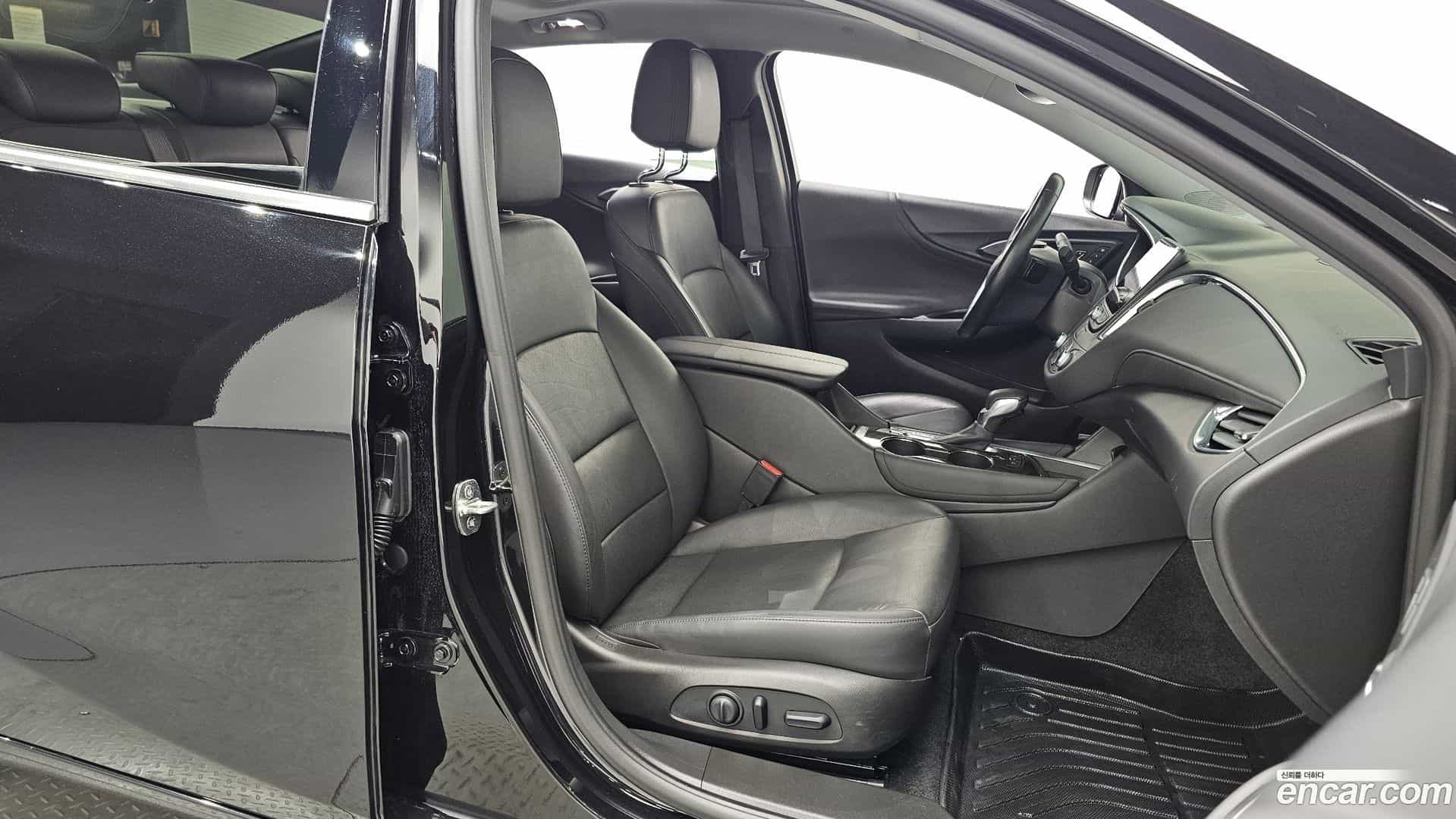 Malibu Chevrolet 2019.11-OPTION-016