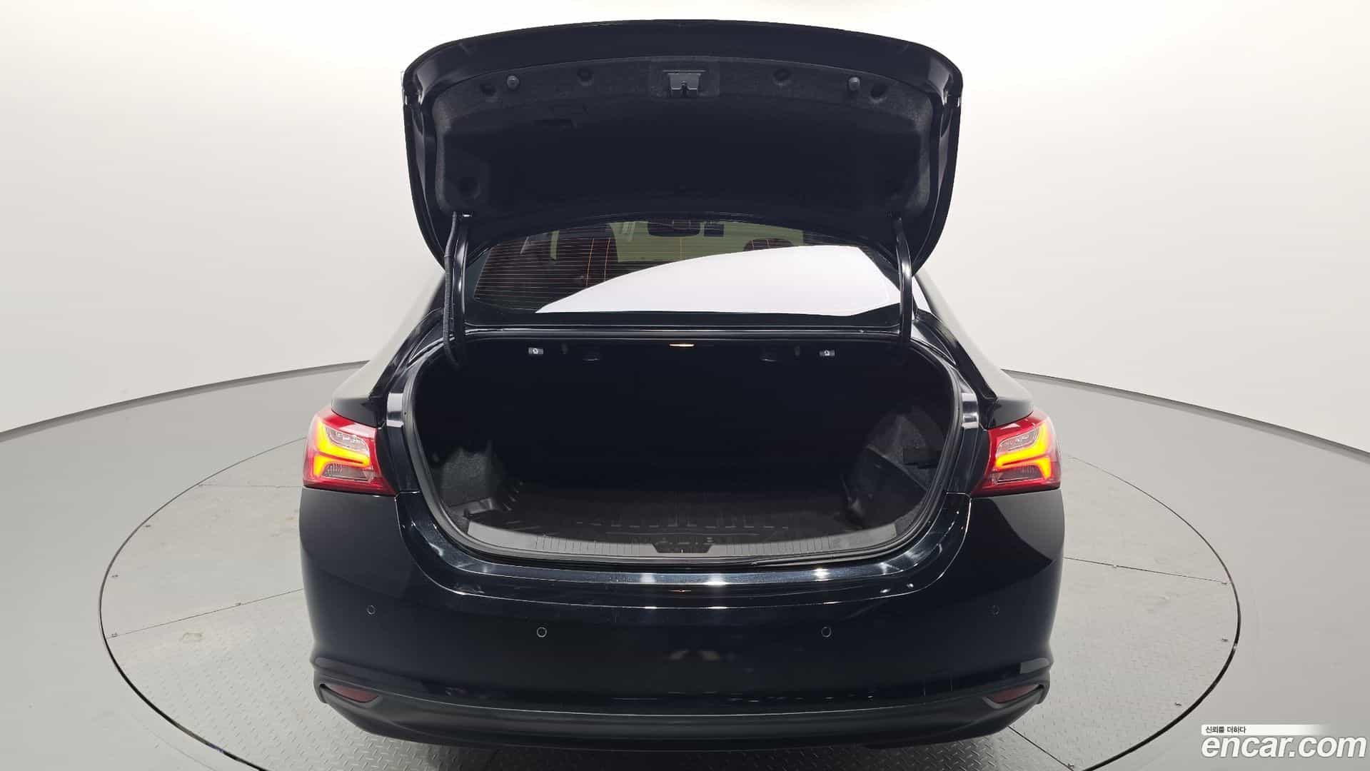 Malibu Chevrolet 2019.11-OPTION-046