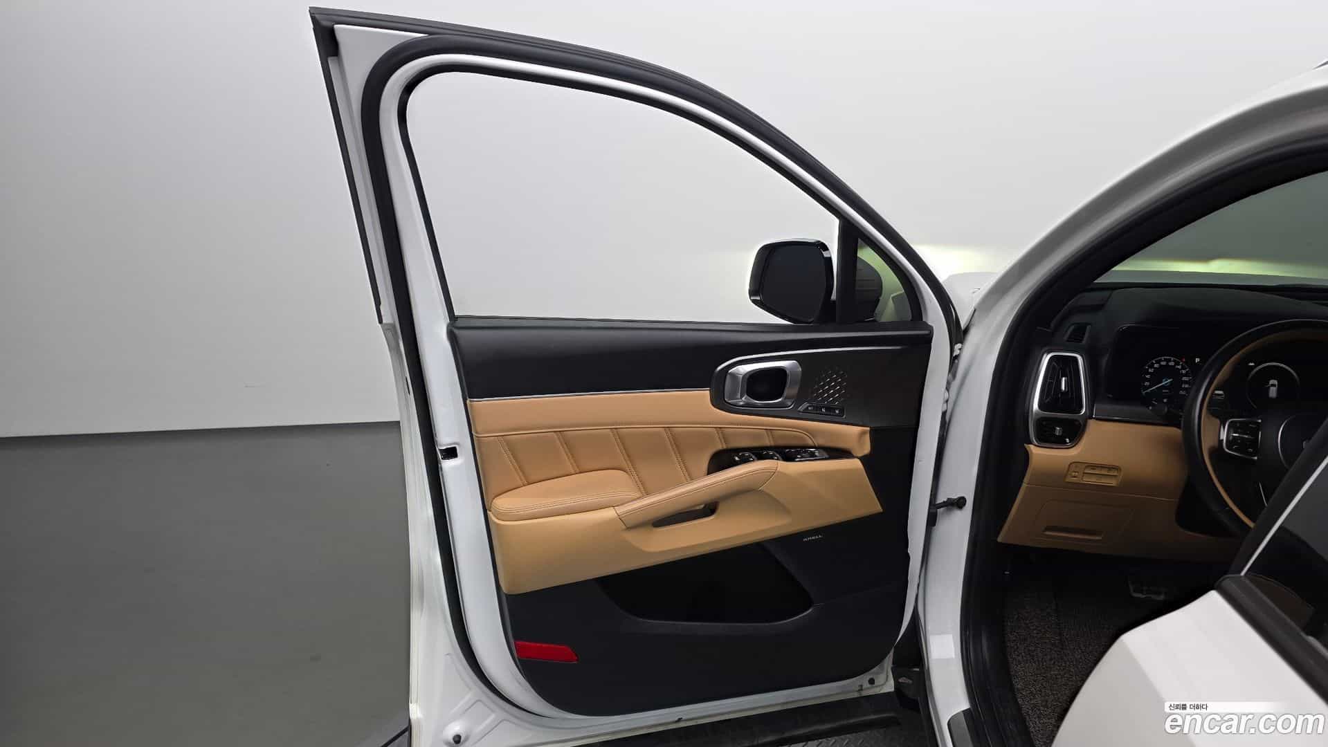 Sorento Kia 2022.6-INNER-035