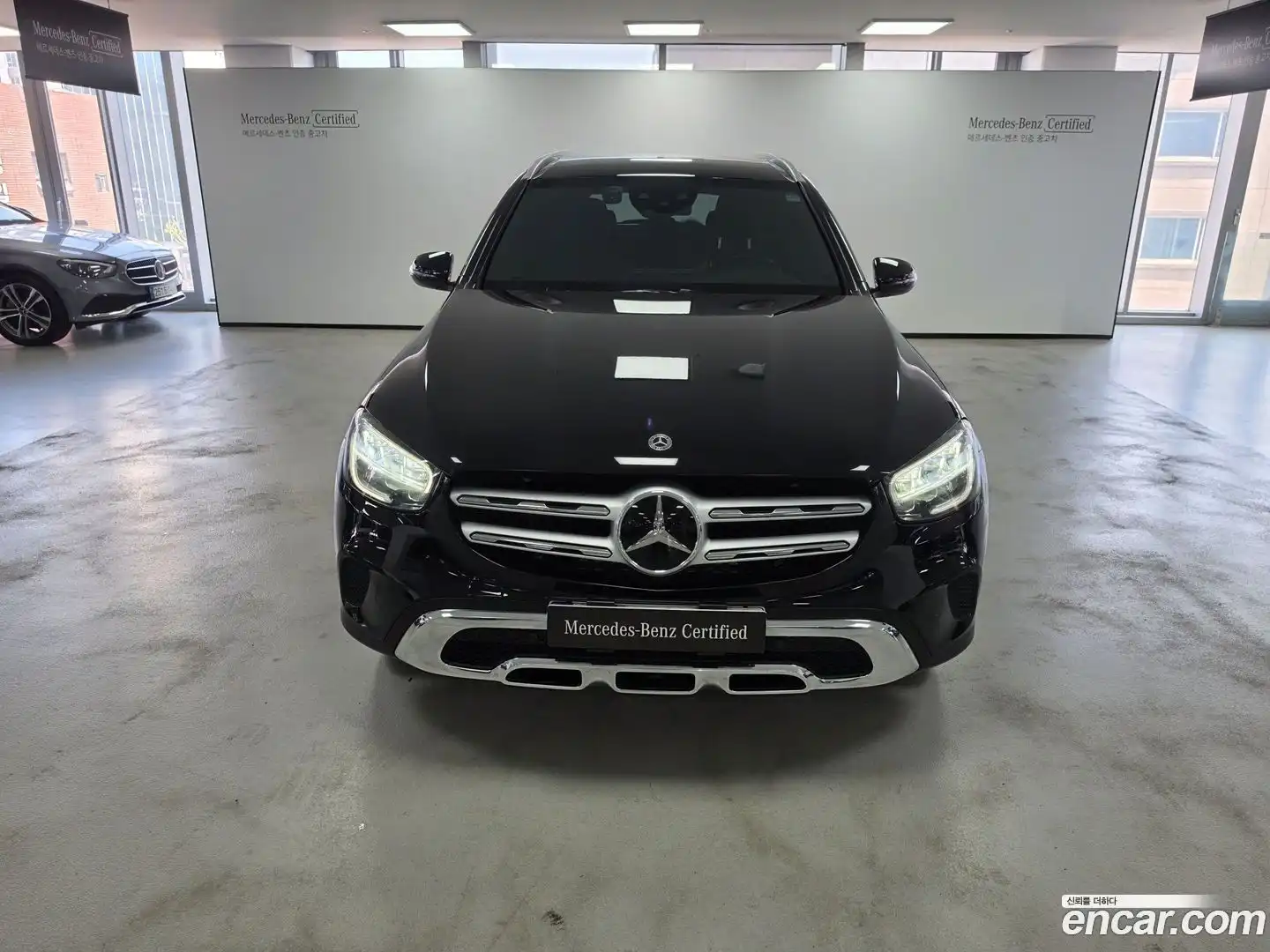 GLC-Class Mercedes-Benz 2021.8-OUTER-003