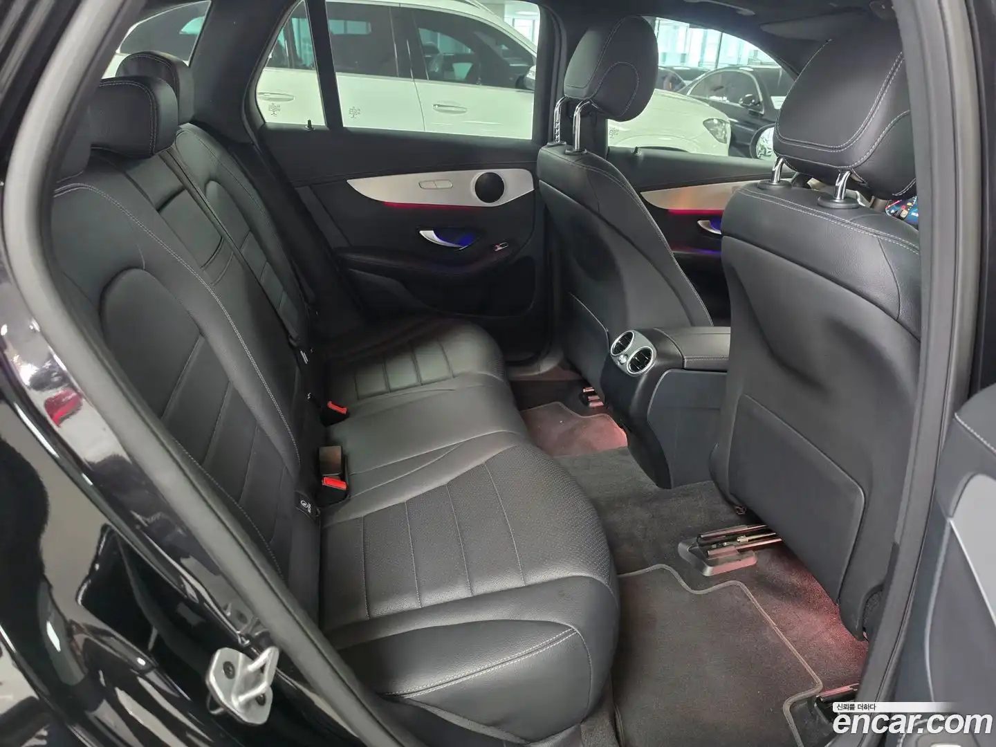 GLC-Class Mercedes-Benz 2021.8-INNER-009