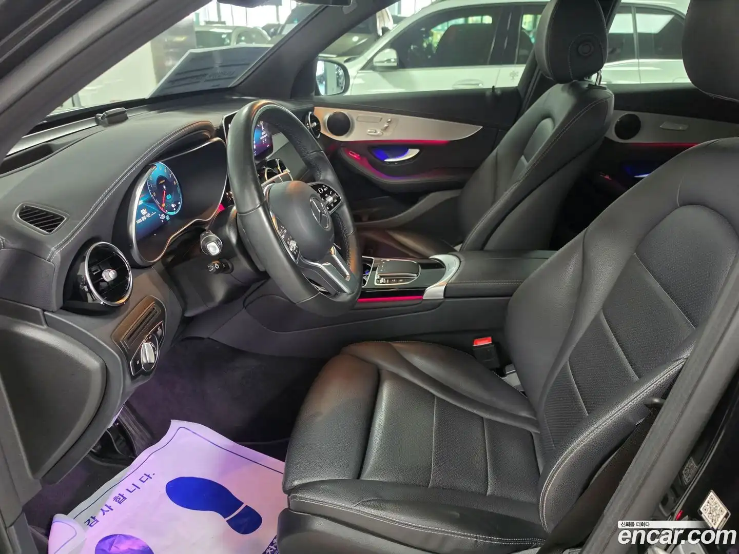 GLC-Class Mercedes-Benz 2021.8-OPTION-018