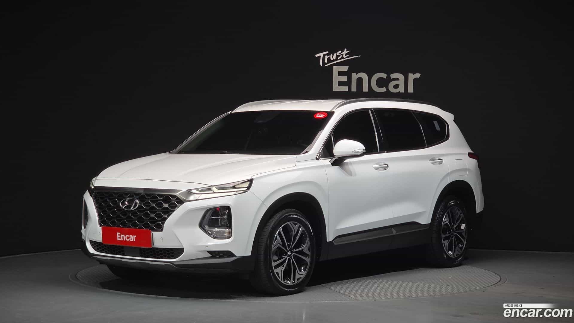 Santafe Hyundai 2018.2-OUTER-001