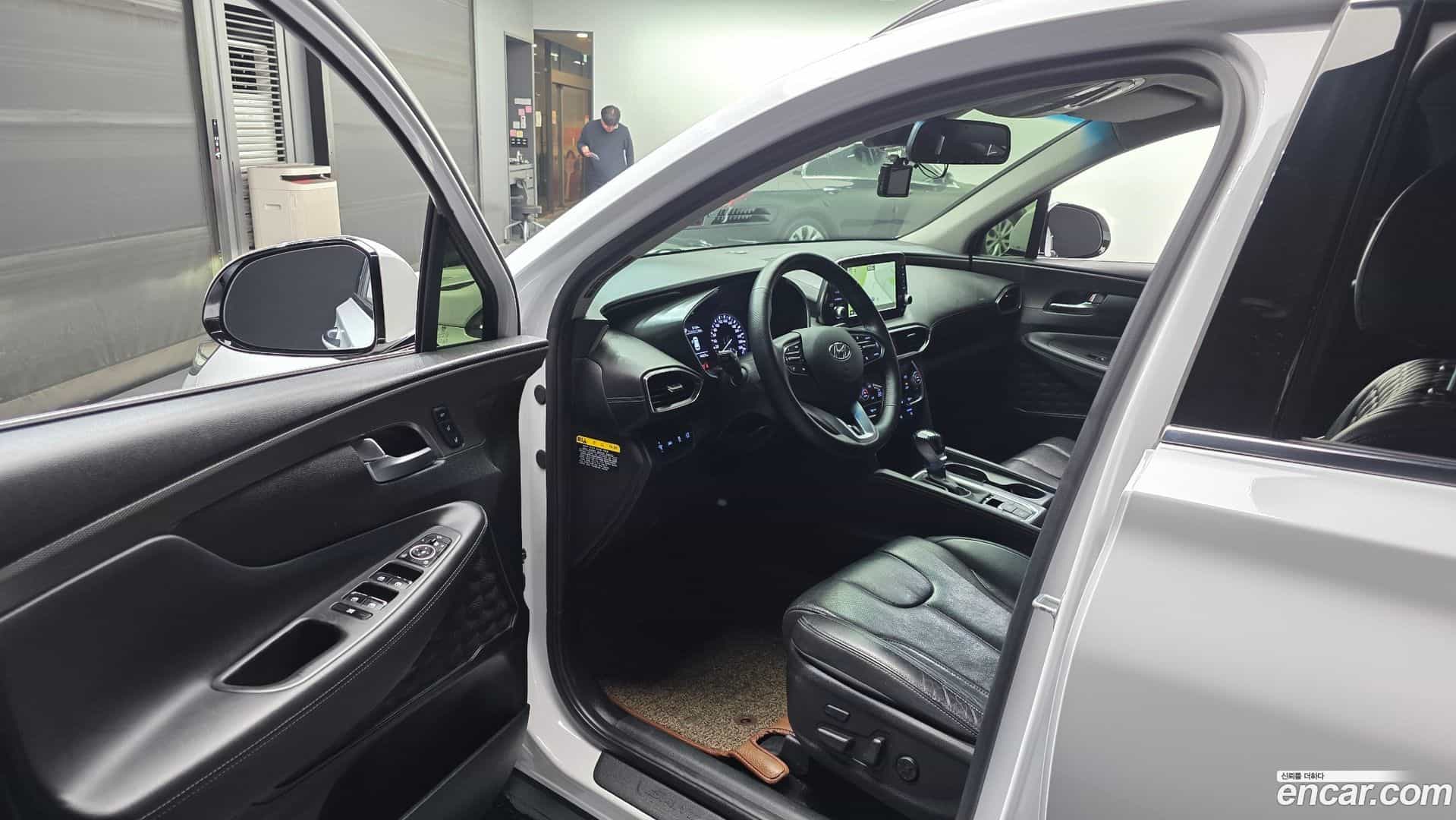 Santafe Hyundai 2018.2-INNER-010