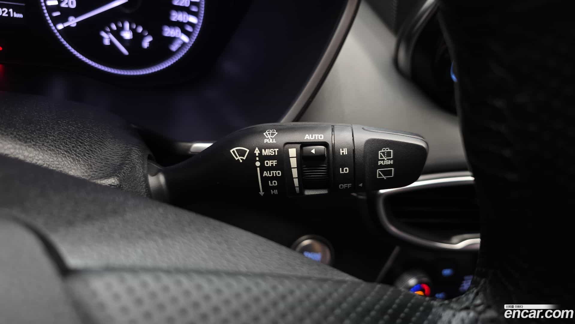 Santafe Hyundai 2018.2-OPTION-020