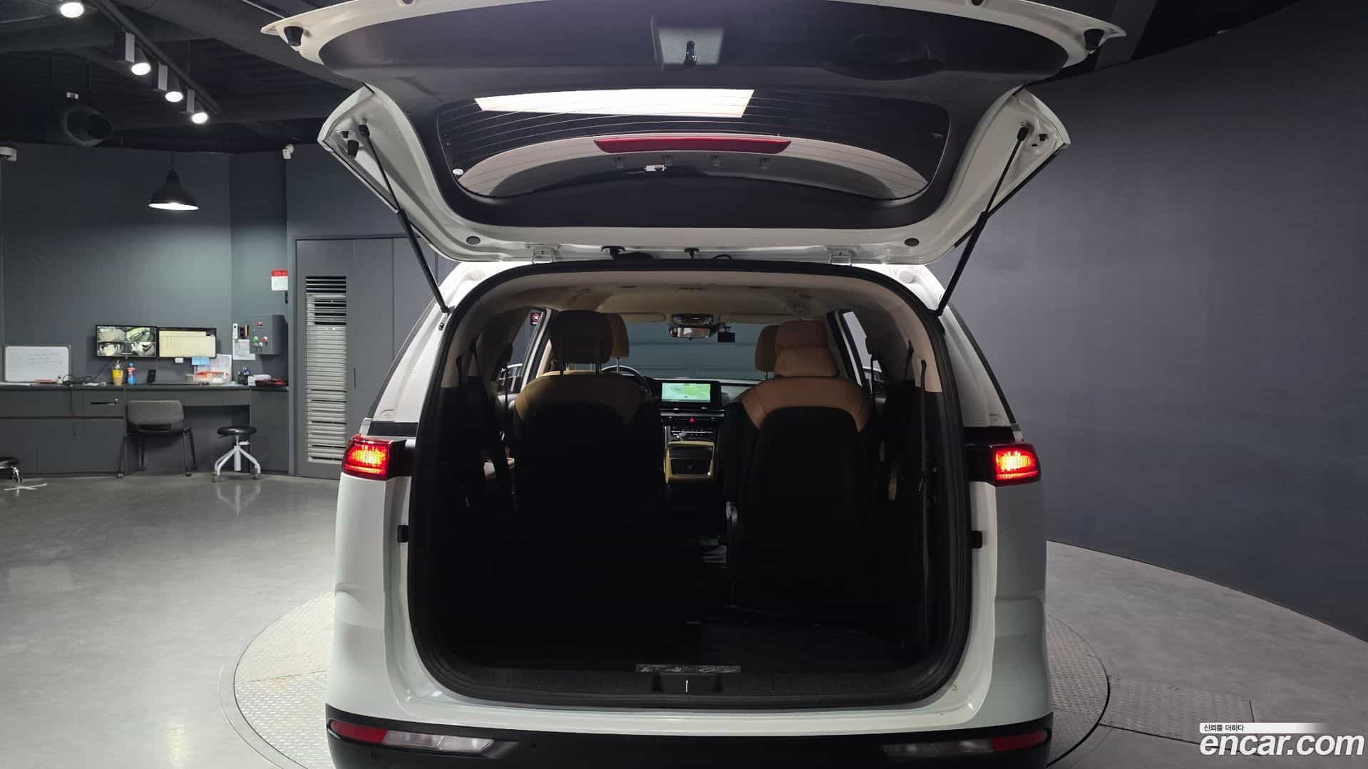 Canival Kia 2023.0-OPTION-024