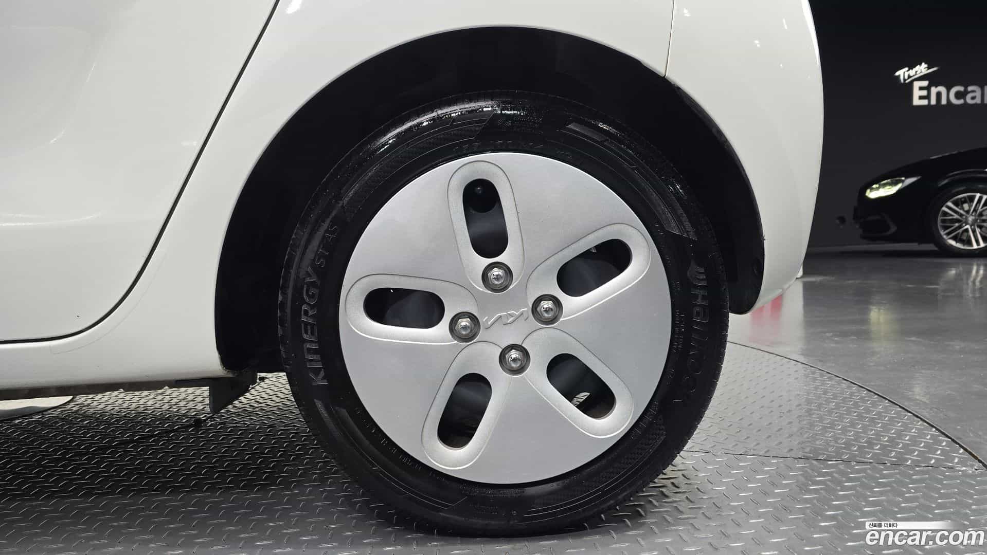 RAY Kia 2024.1-OUTER-031
