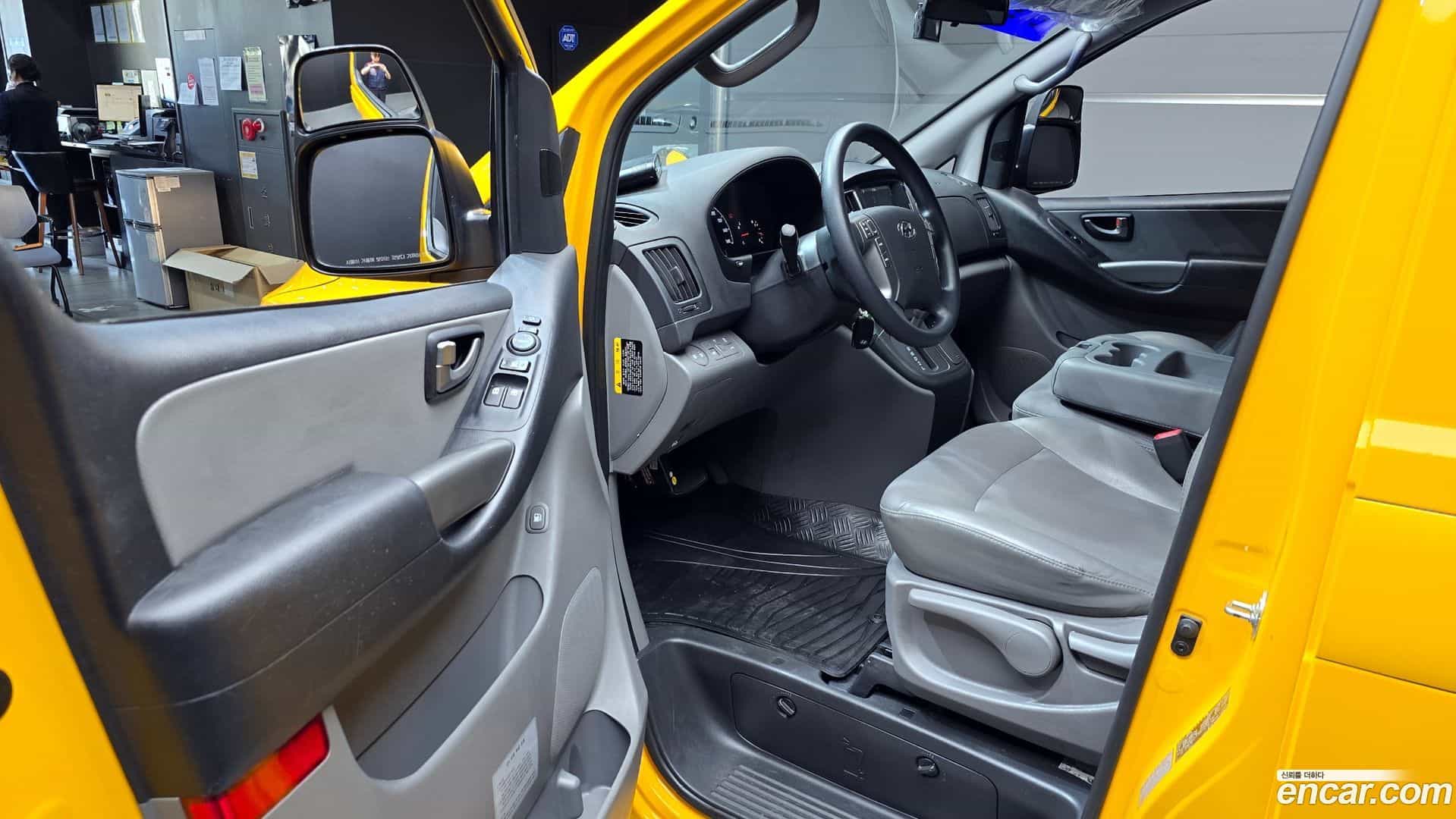 Starex Hyundai 2019.3-INNER-010