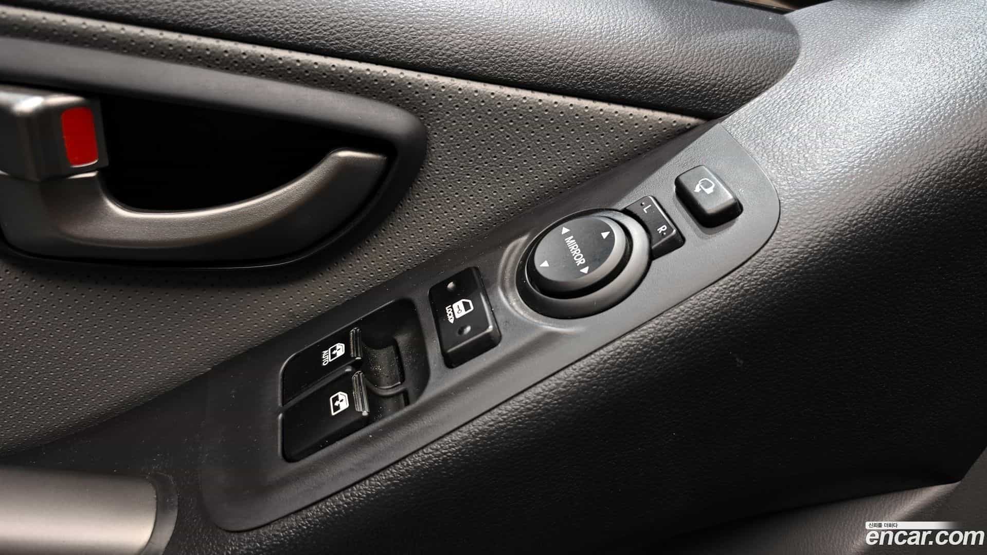 Starex Hyundai 2019.3-OPTION-022