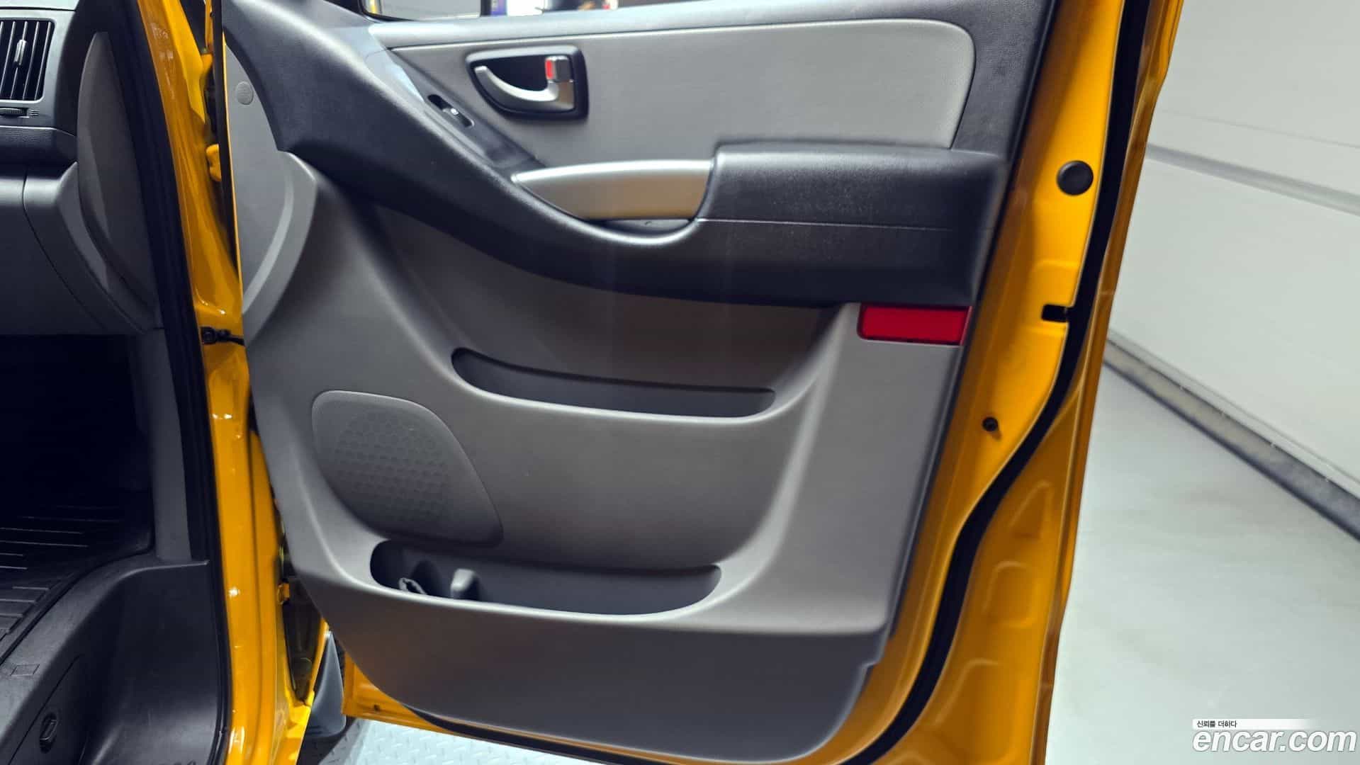 Starex Hyundai 2019.3-INNER-035