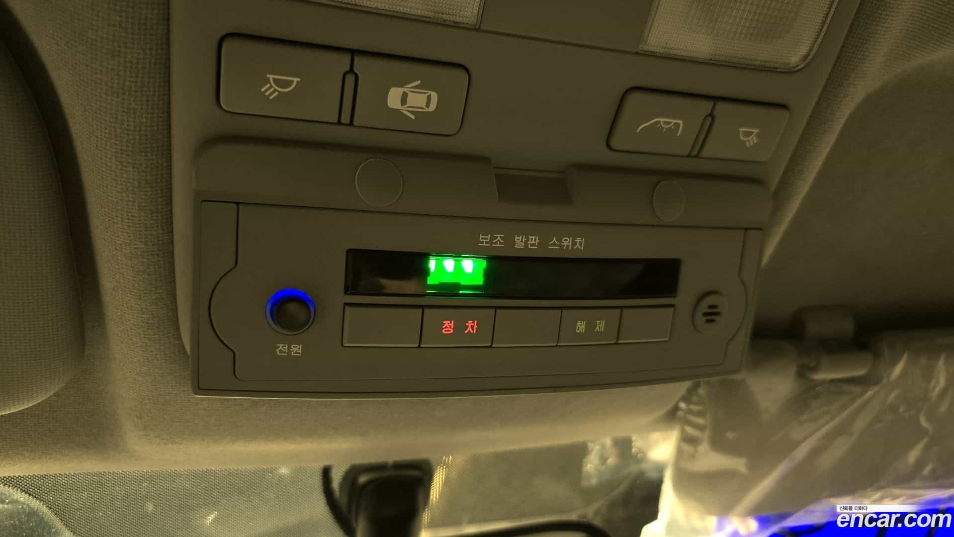 Starex Hyundai 2019.3-OPTION-040