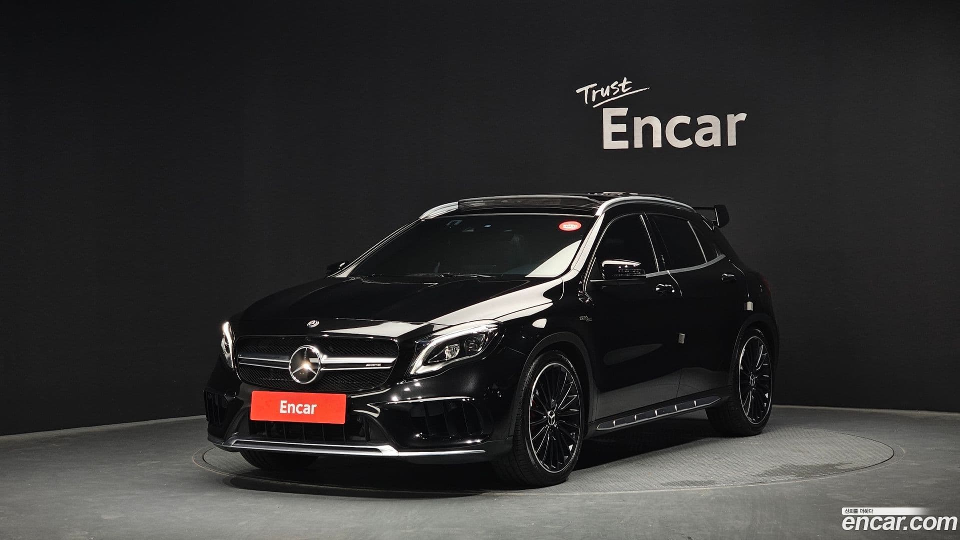 Main__Slider__Photo:GLA-Class Mercedes-Benz 2019.6-0
