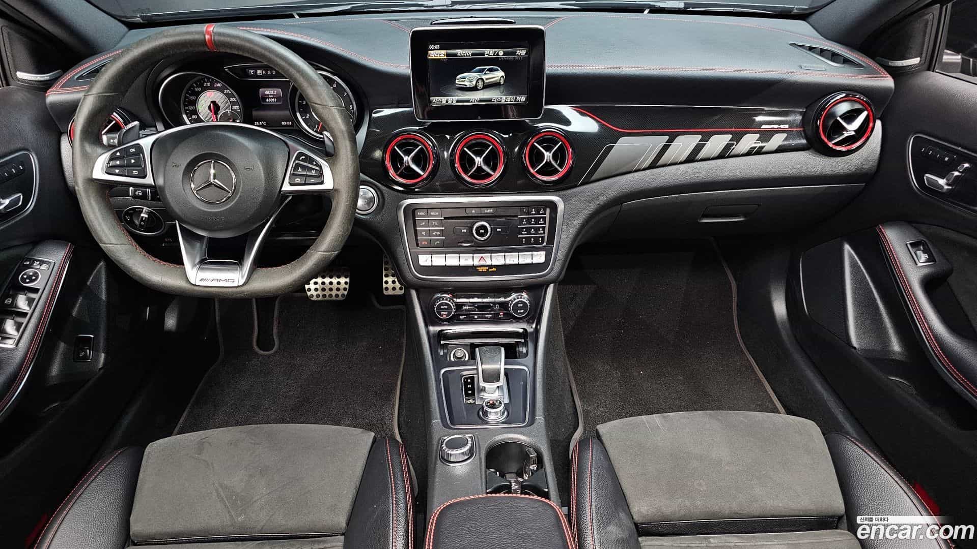 GLA-Class Mercedes-Benz 2019.6-INNER-007