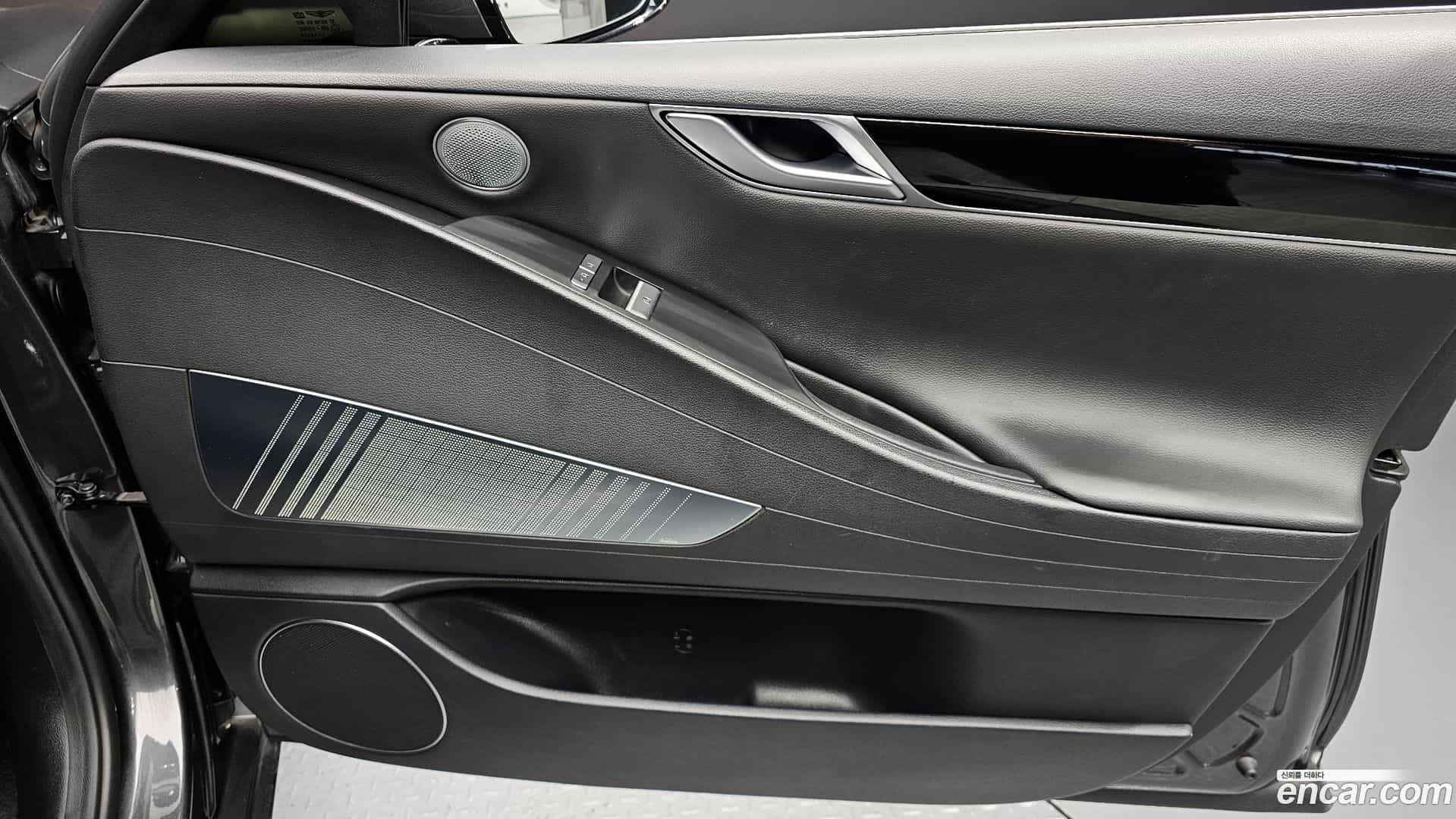 G80 Genesis 2020.6-INNER-034