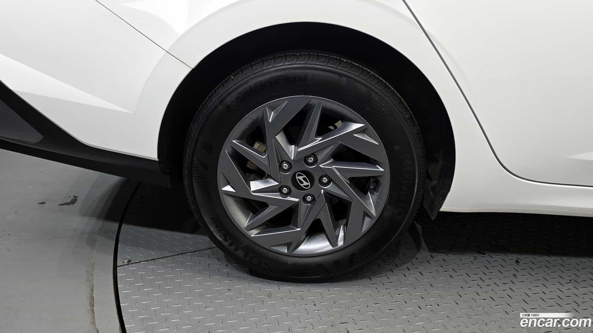 AVANTE Hyundai 2024.2-OUTER-005